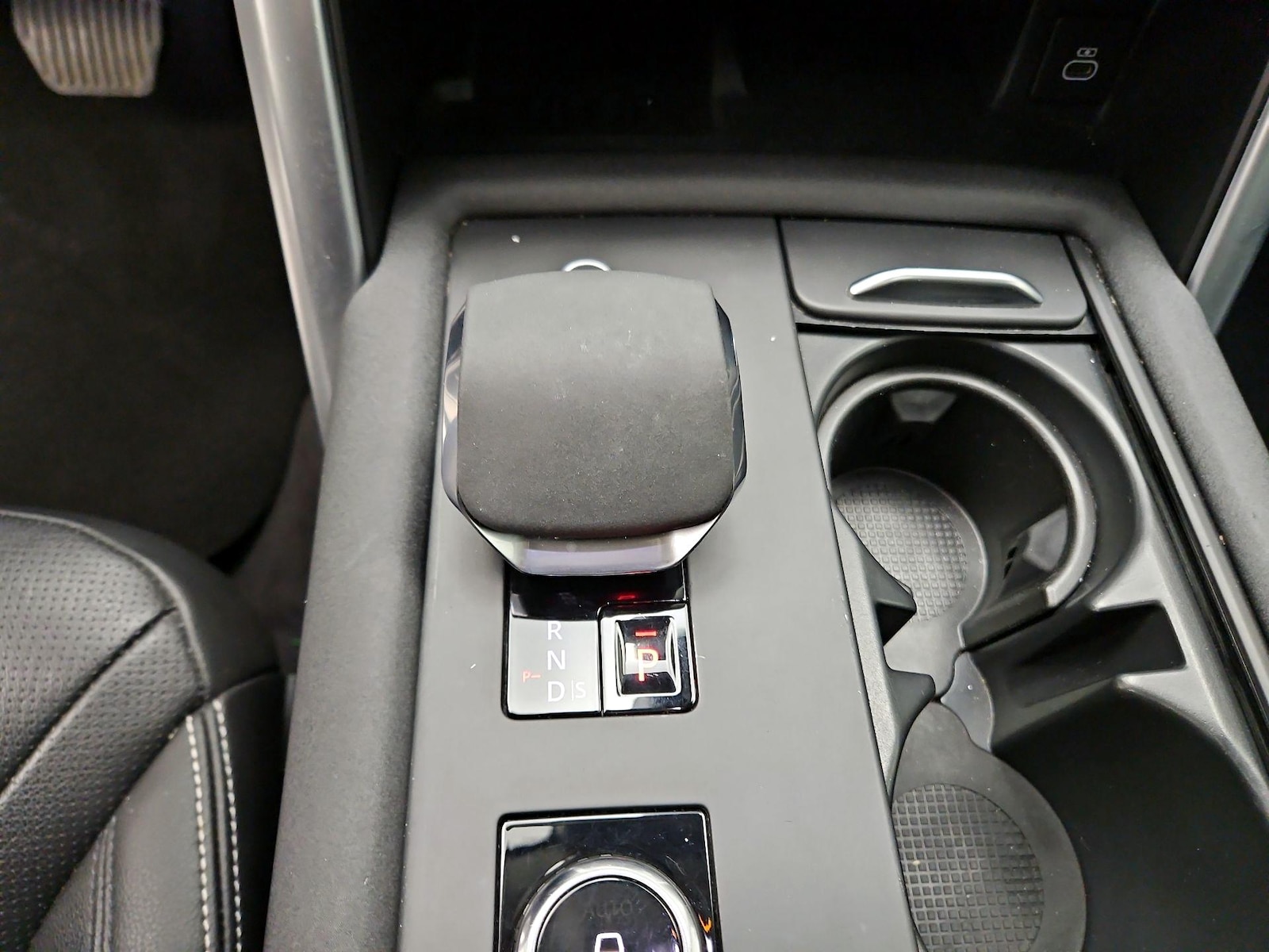 2024 Land Rover Discovery S - Photo 19