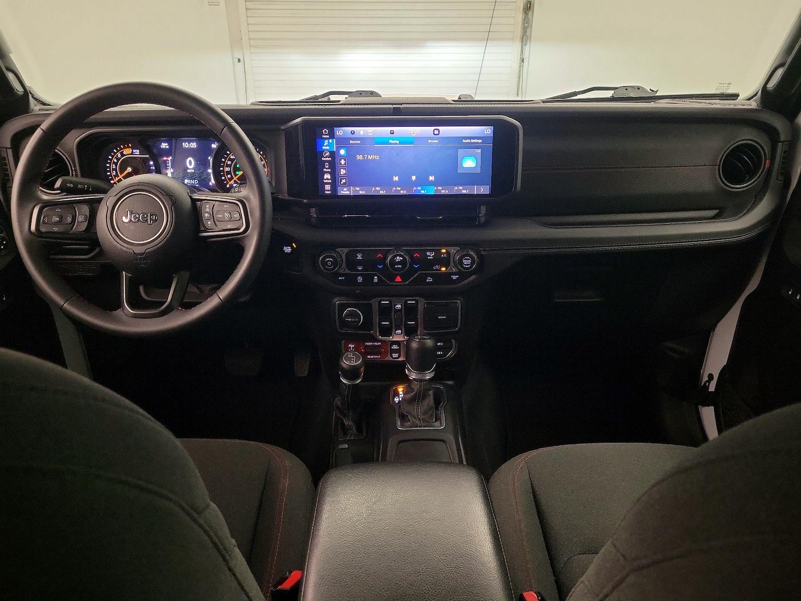 Apple CarPlay® & Android Auto™