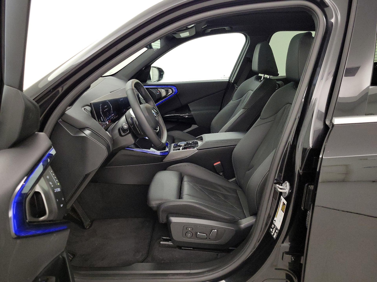 2026 BMW X3 30 - Photo 12