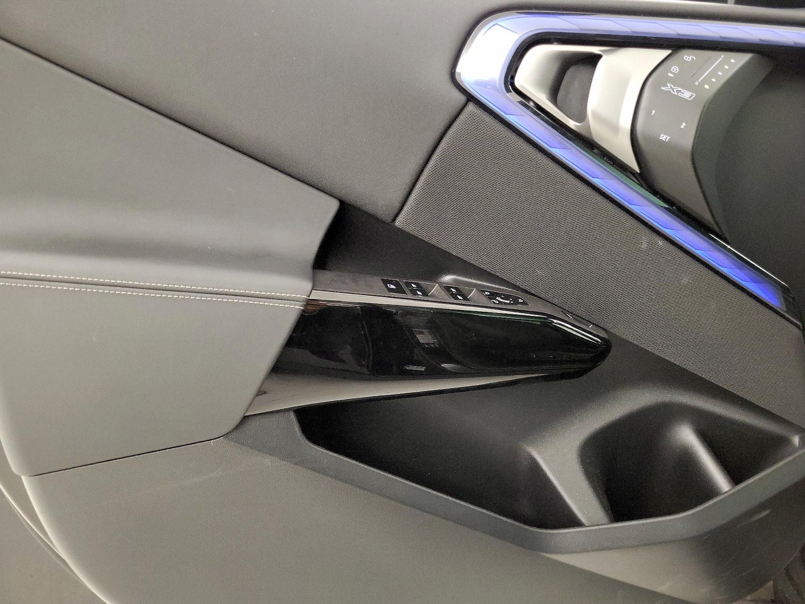 2026 BMW X3 30 - Photo 13