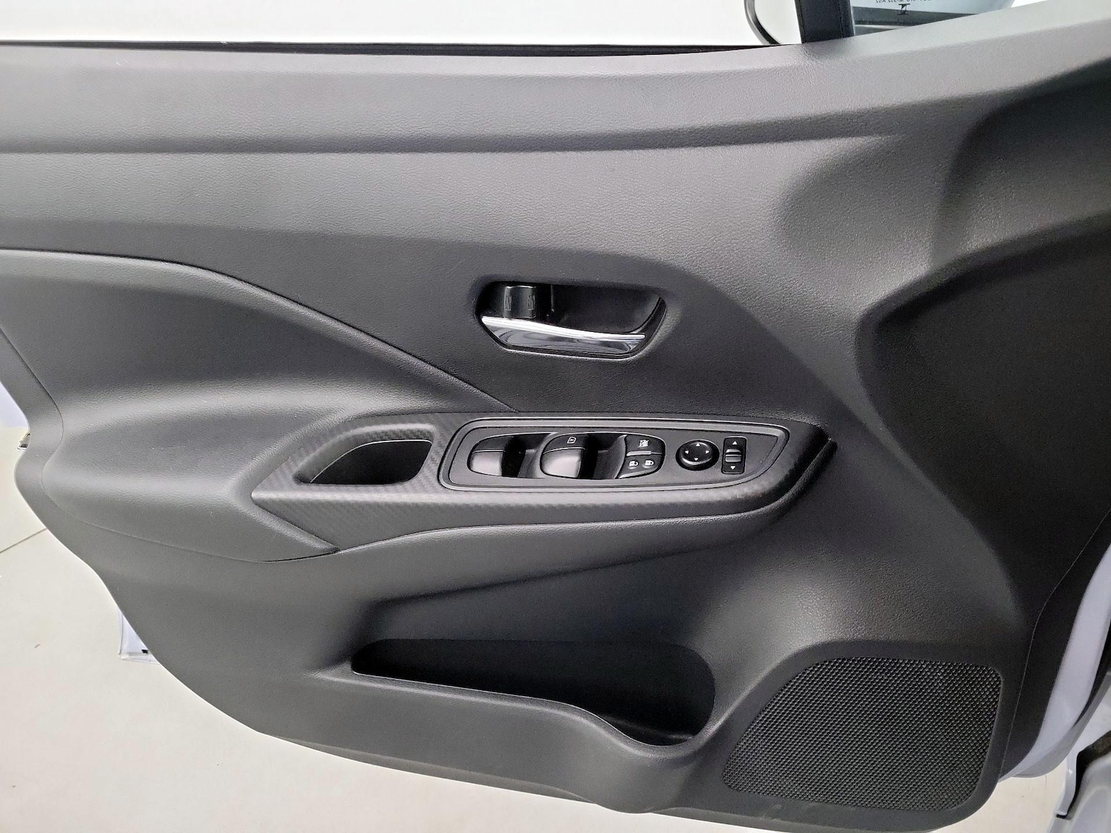 2024 Nissan Versa Sedan SV - Photo 13