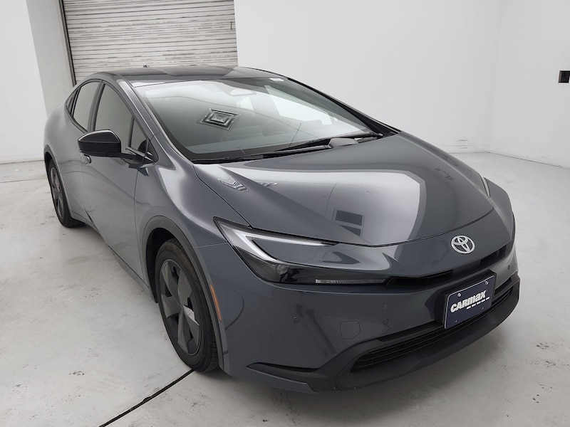 2025 Toyota Prius LE