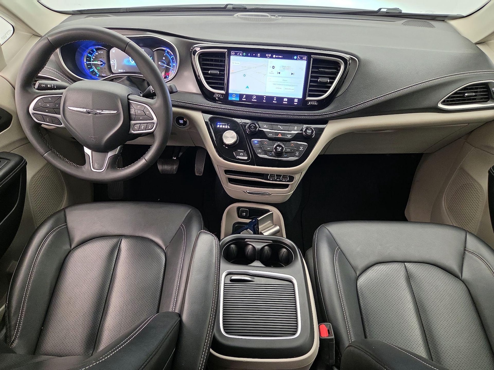 Apple CarPlay® & Android Auto™