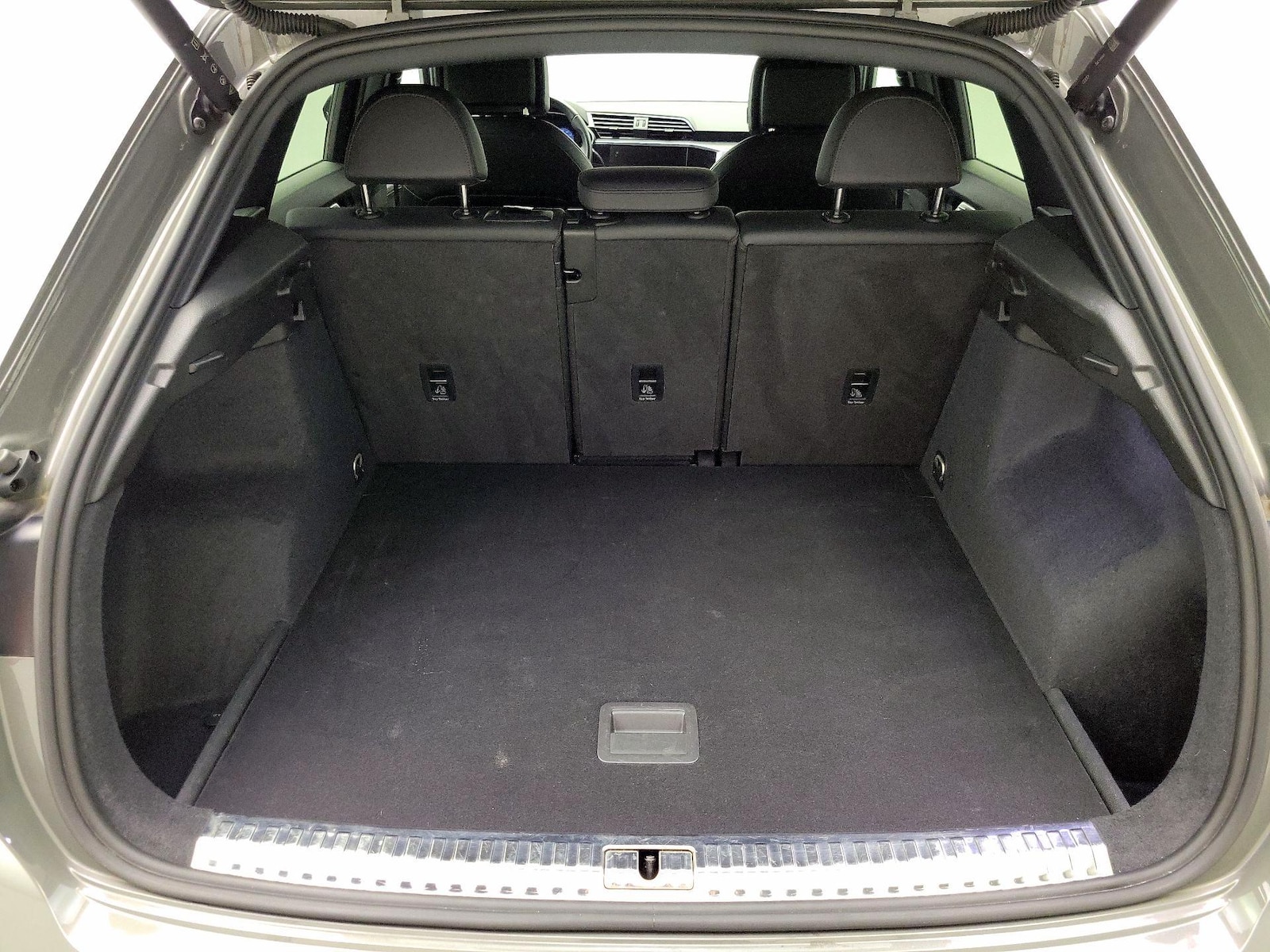 2025 Audi Q3 S Line Premium - Photo 21