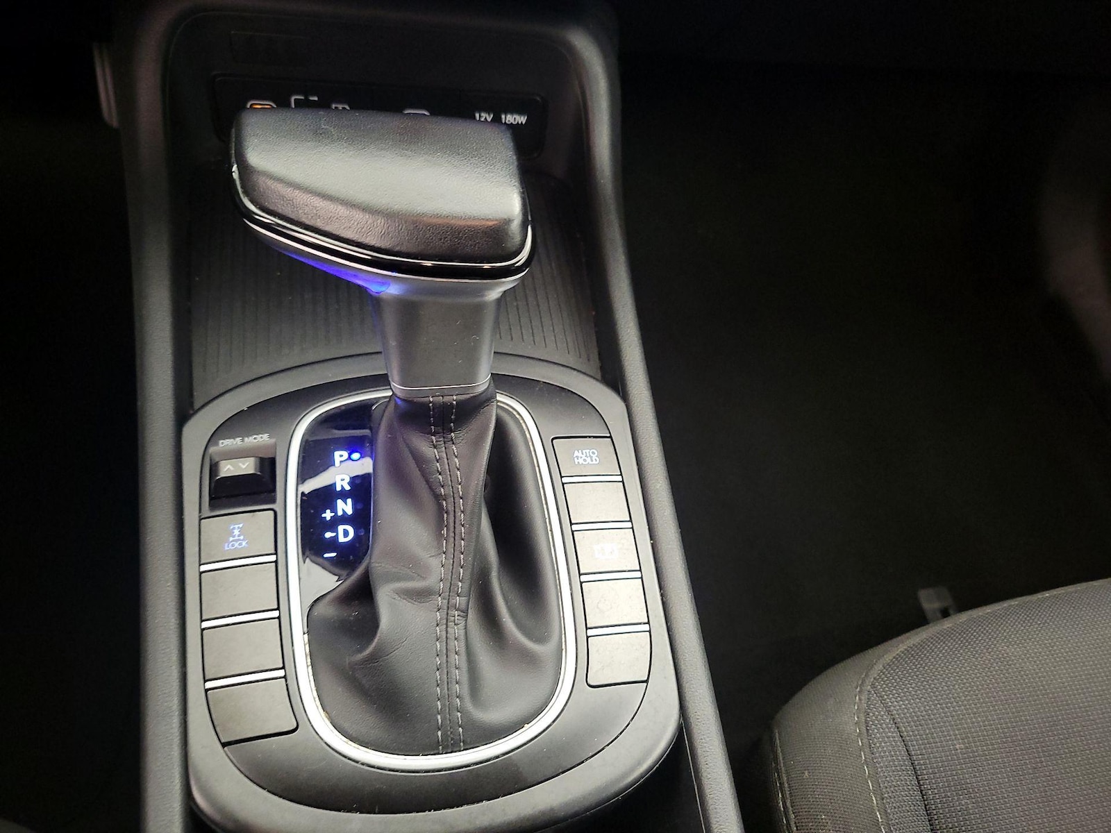 2024 Hyundai Kona SEL - Photo 18