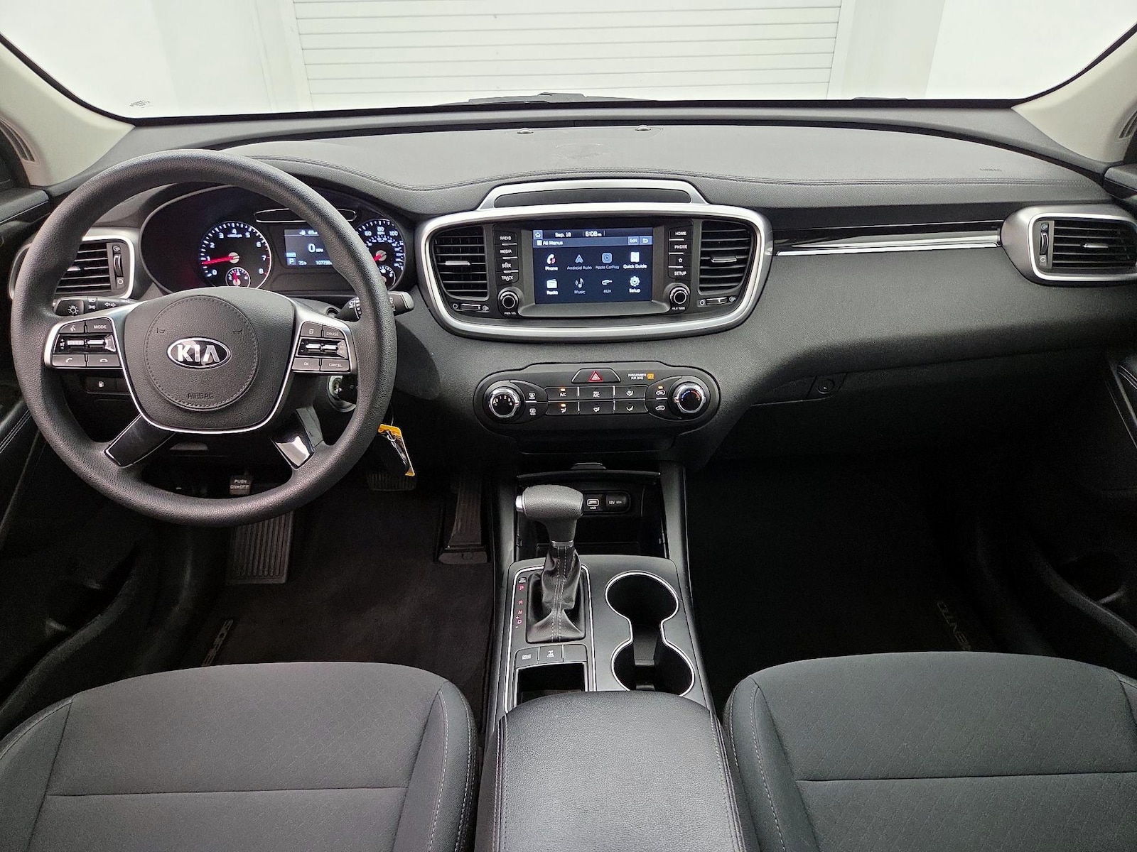 Apple CarPlay® & Android Auto™