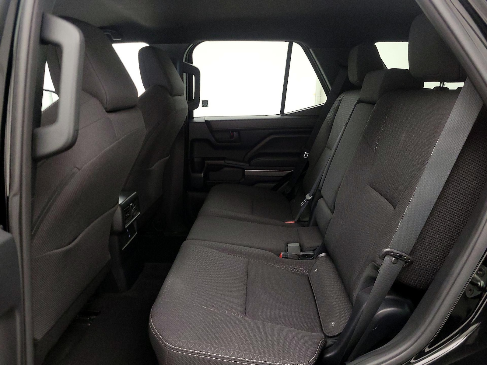 2025 Toyota 4Runner SR5 - Photo 20