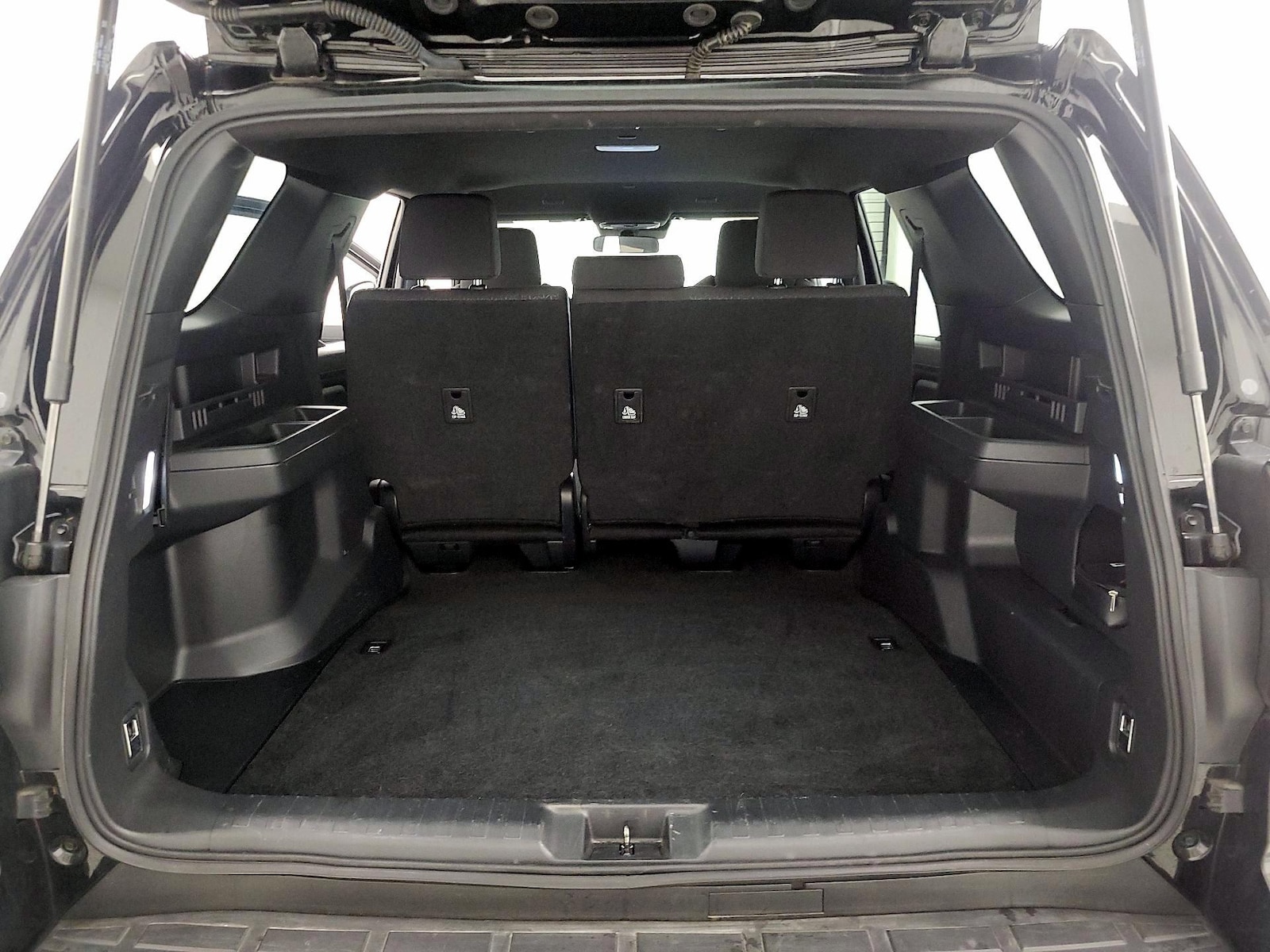 2025 Toyota 4Runner SR5 - Photo 21