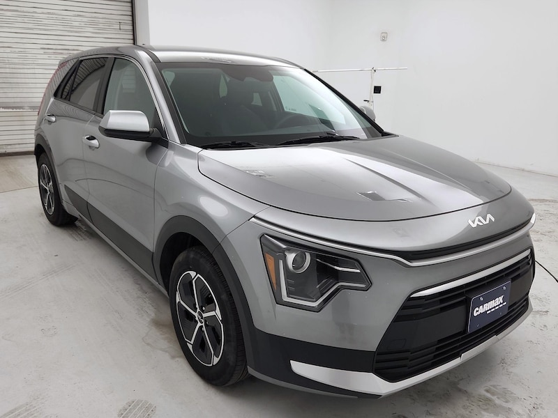 2025 Kia Niro LX