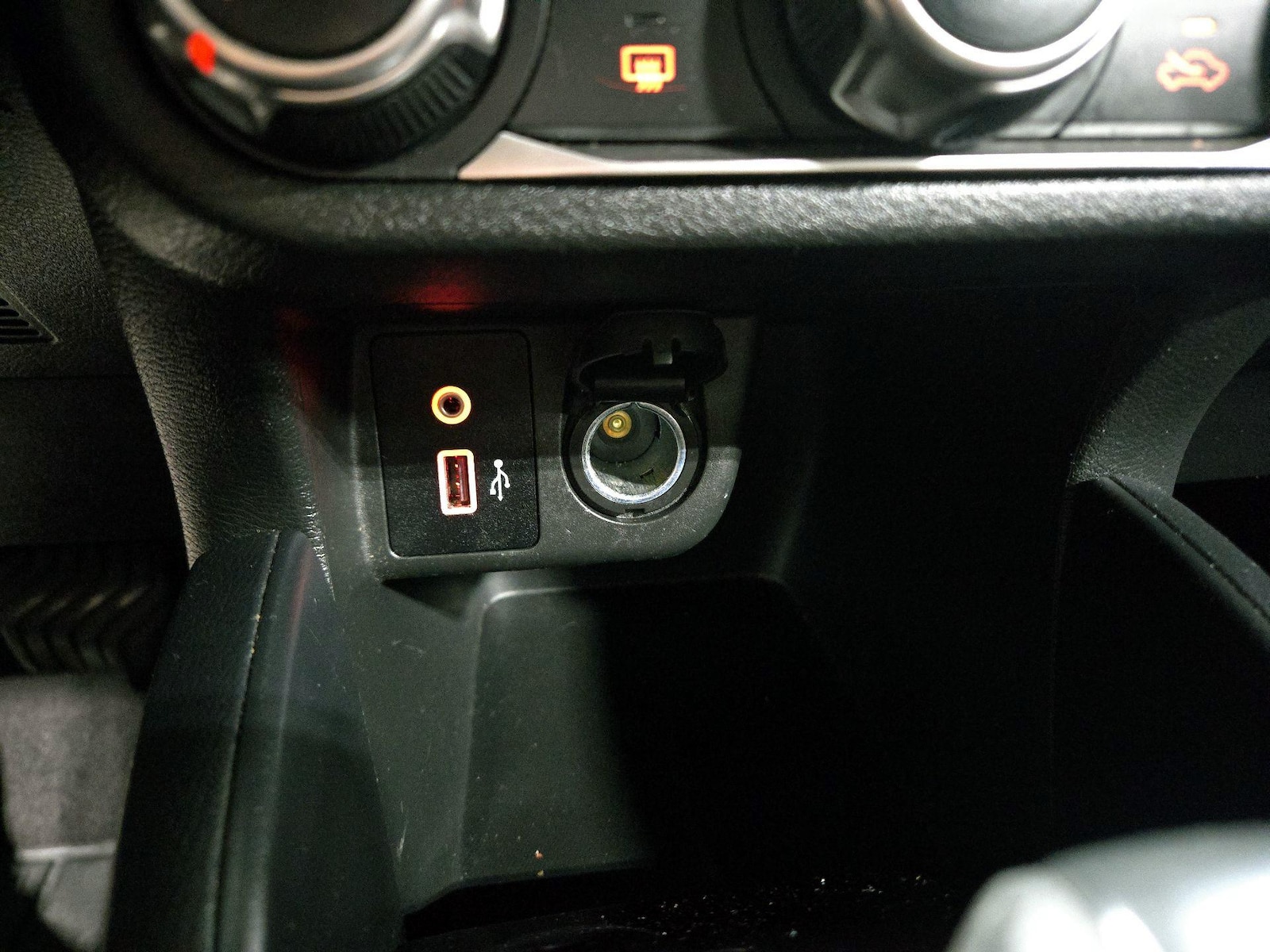 2021 Nissan Versa Sedan S - Photo 19