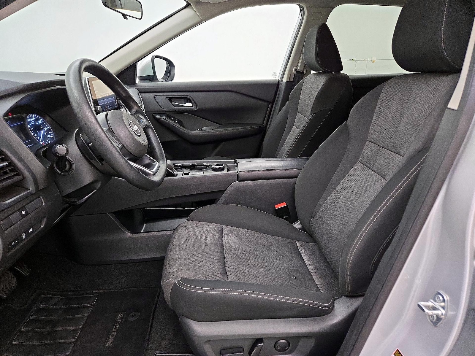 Power Seat(s) & Side Airbags