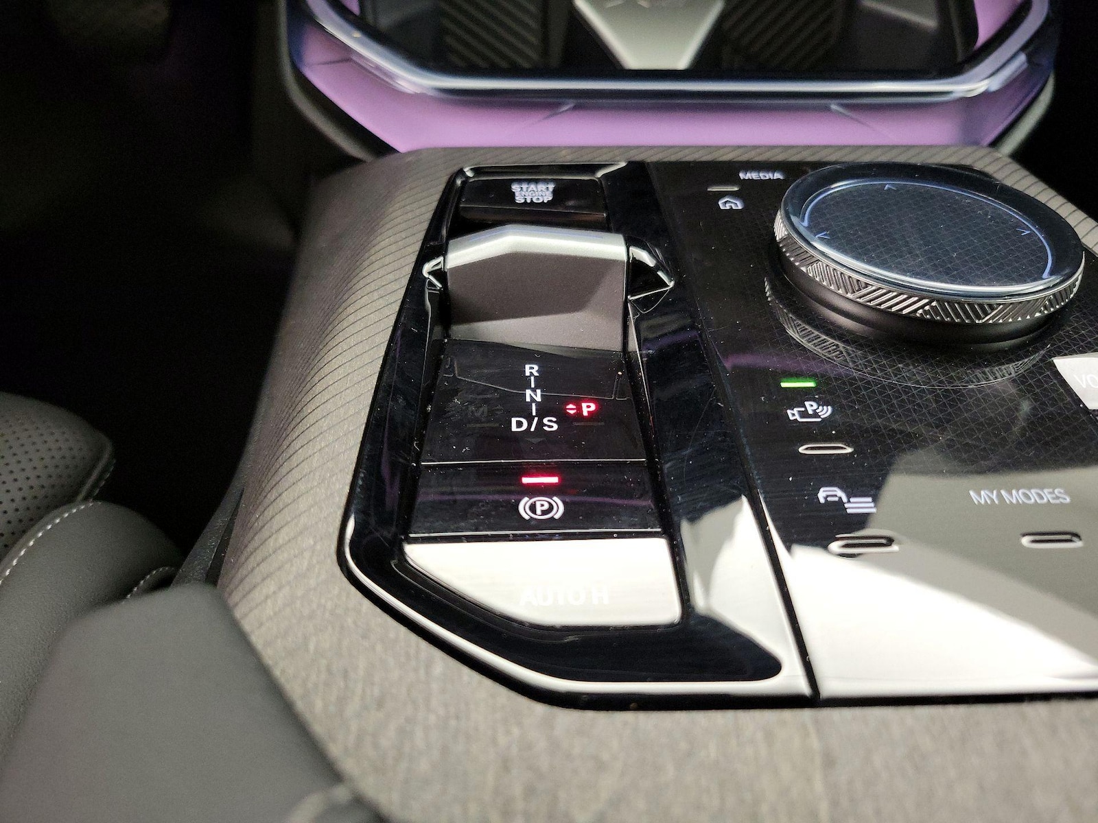 2026 BMW X3 30 - Photo 18