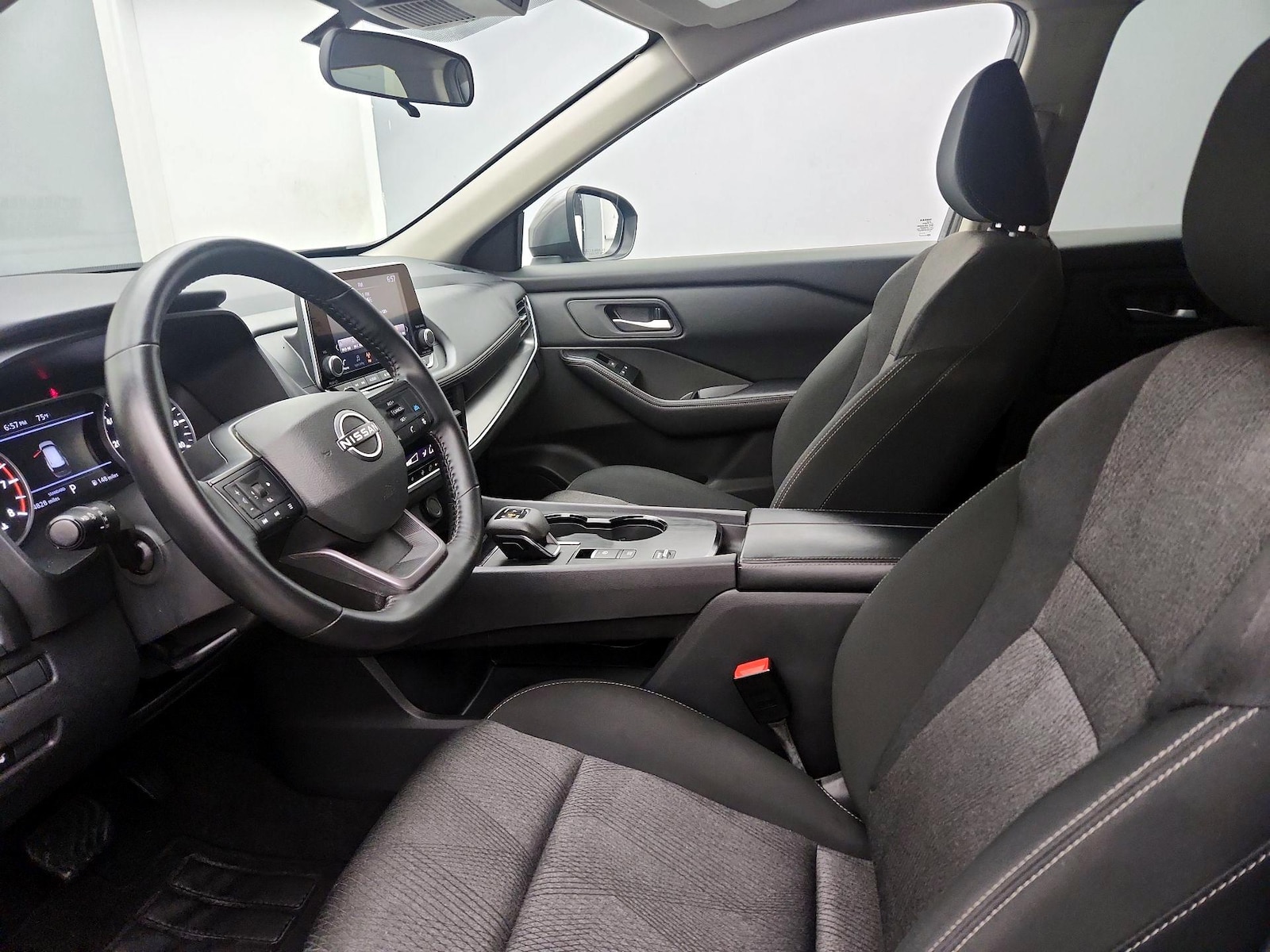 Power Seat(s) & Side Airbags