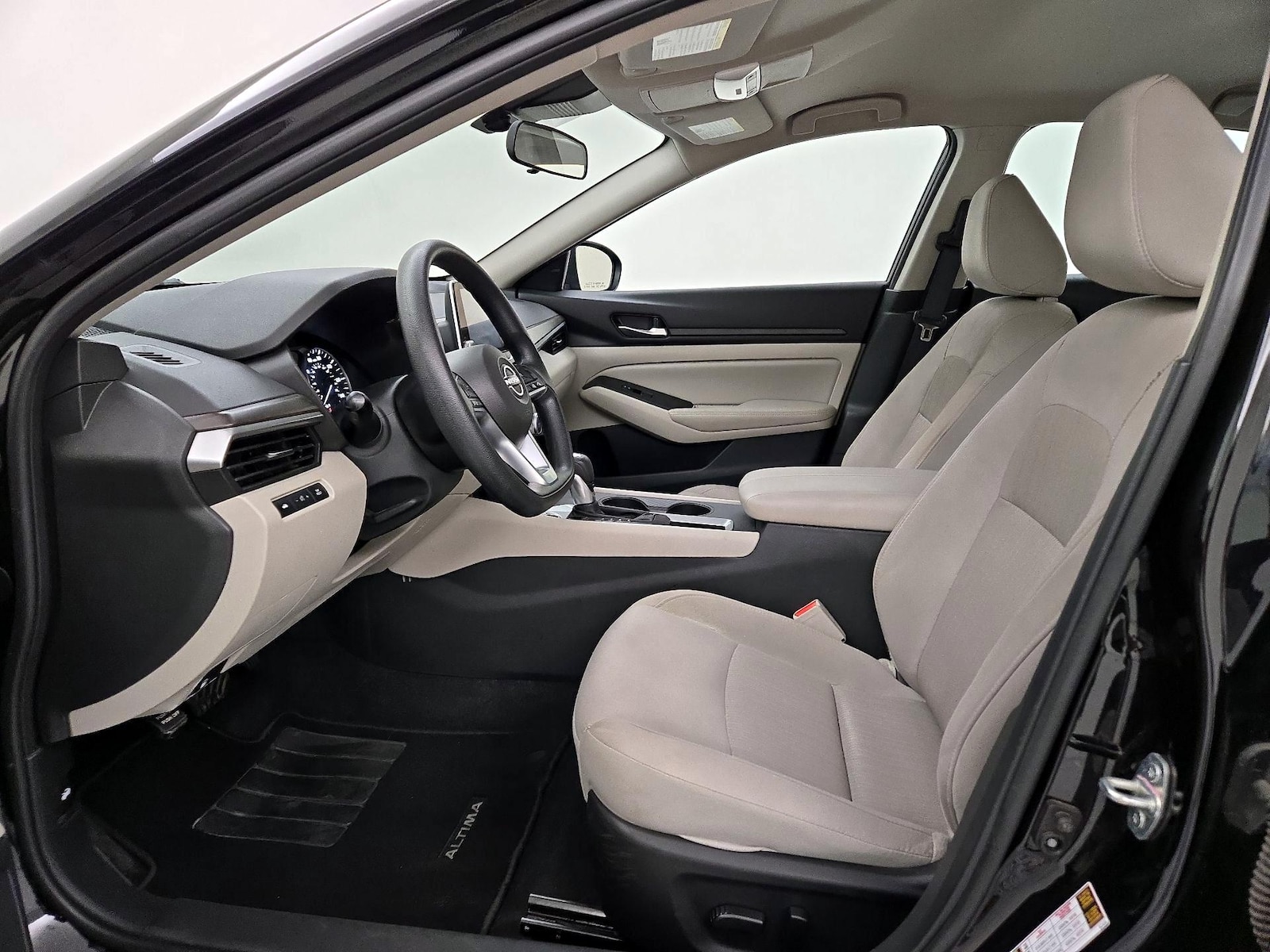 Power Seat(s) & Side Airbags