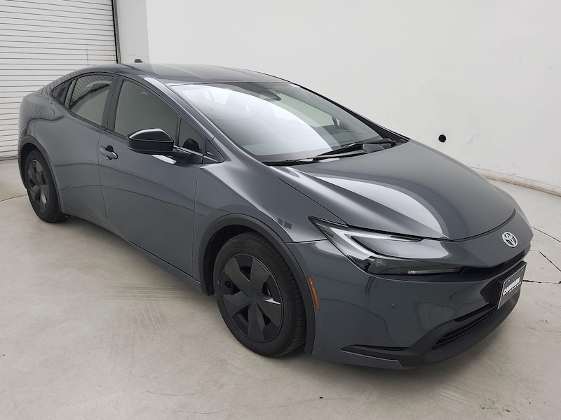 2025 Toyota Prius LE