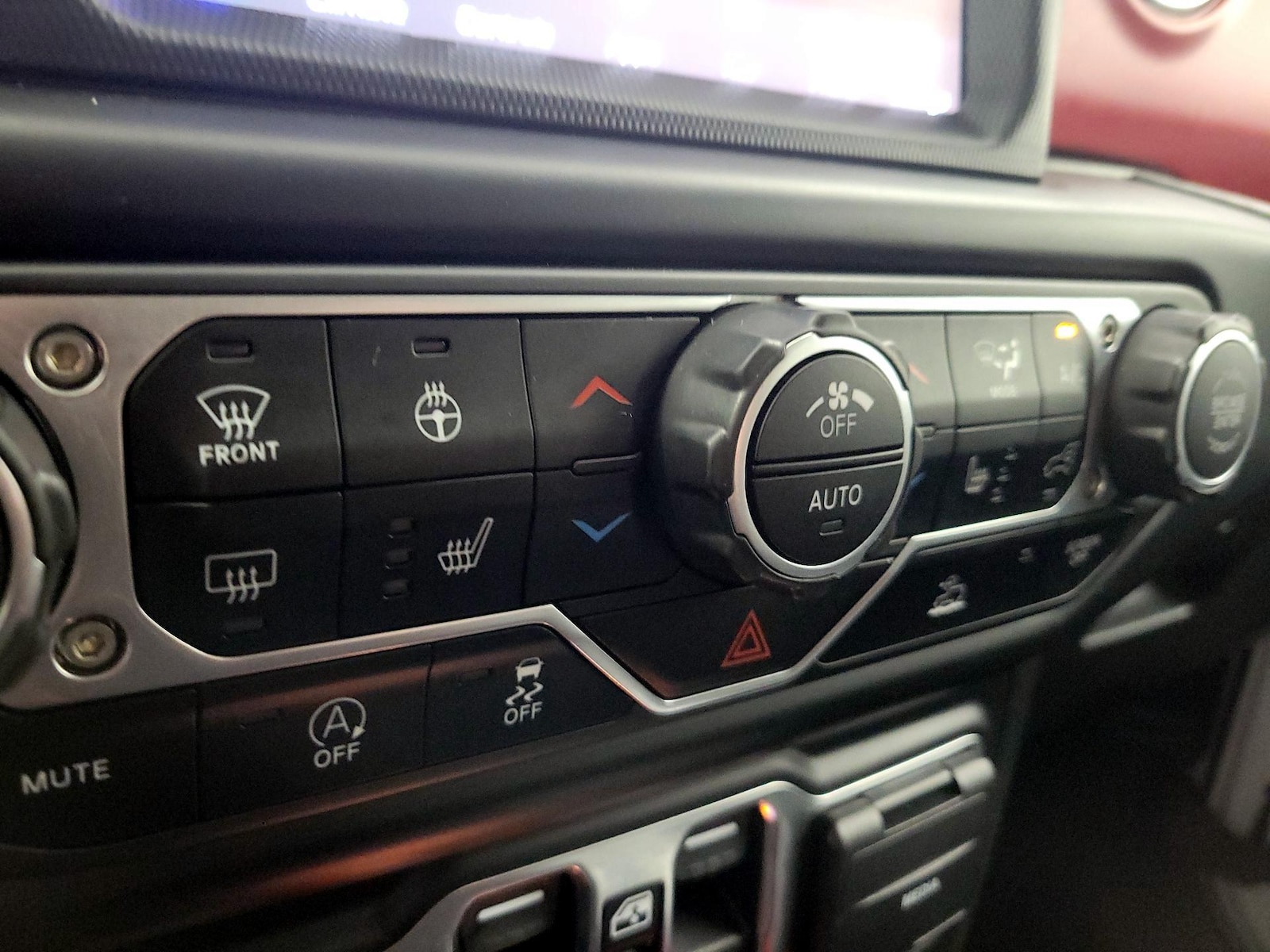 2023 Jeep Wrangler 4-Door Rubicon - Photo 18