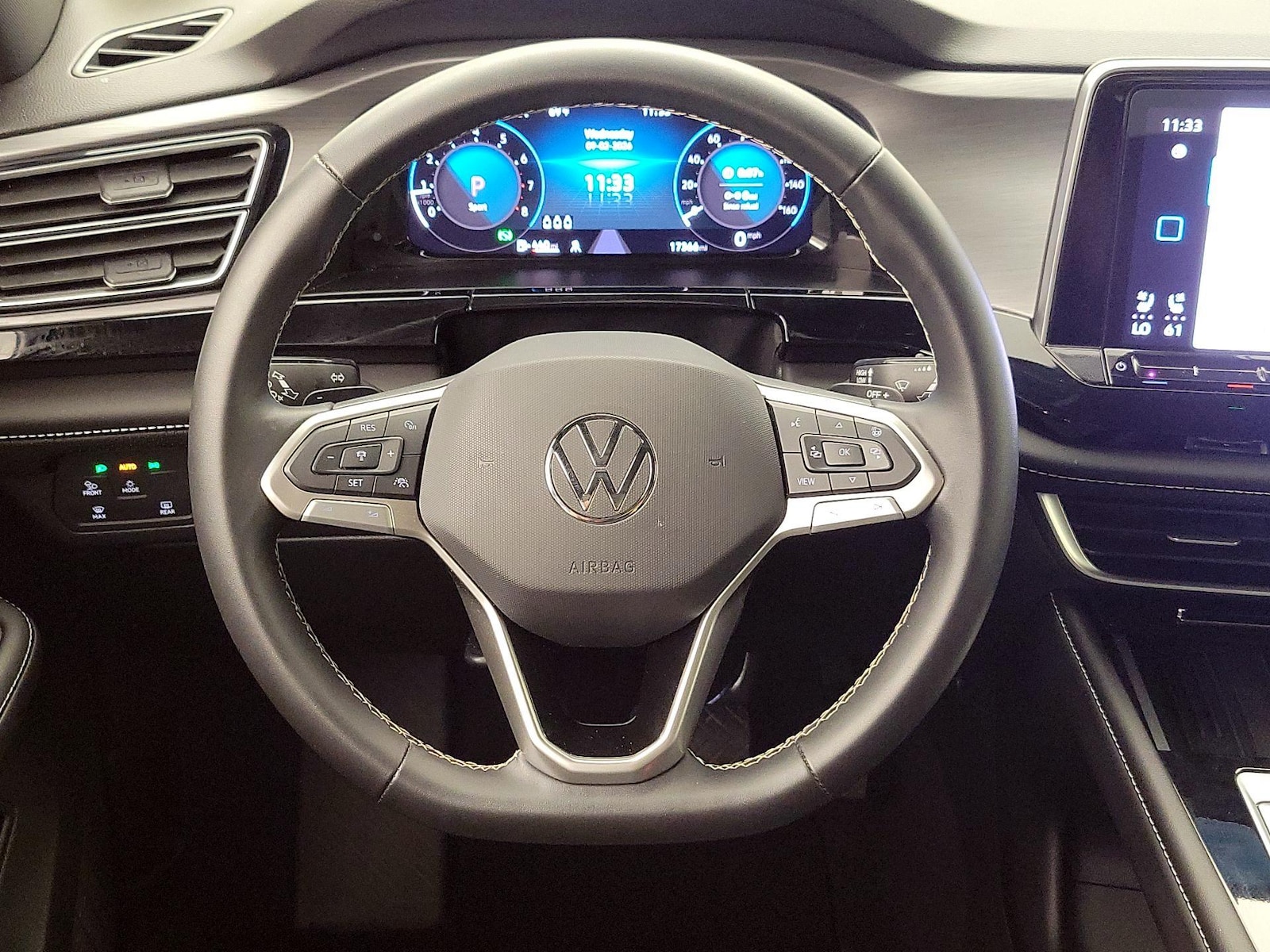 2026 Volkswagen Atlas Cross Sport SE w/Tech - Photo 11