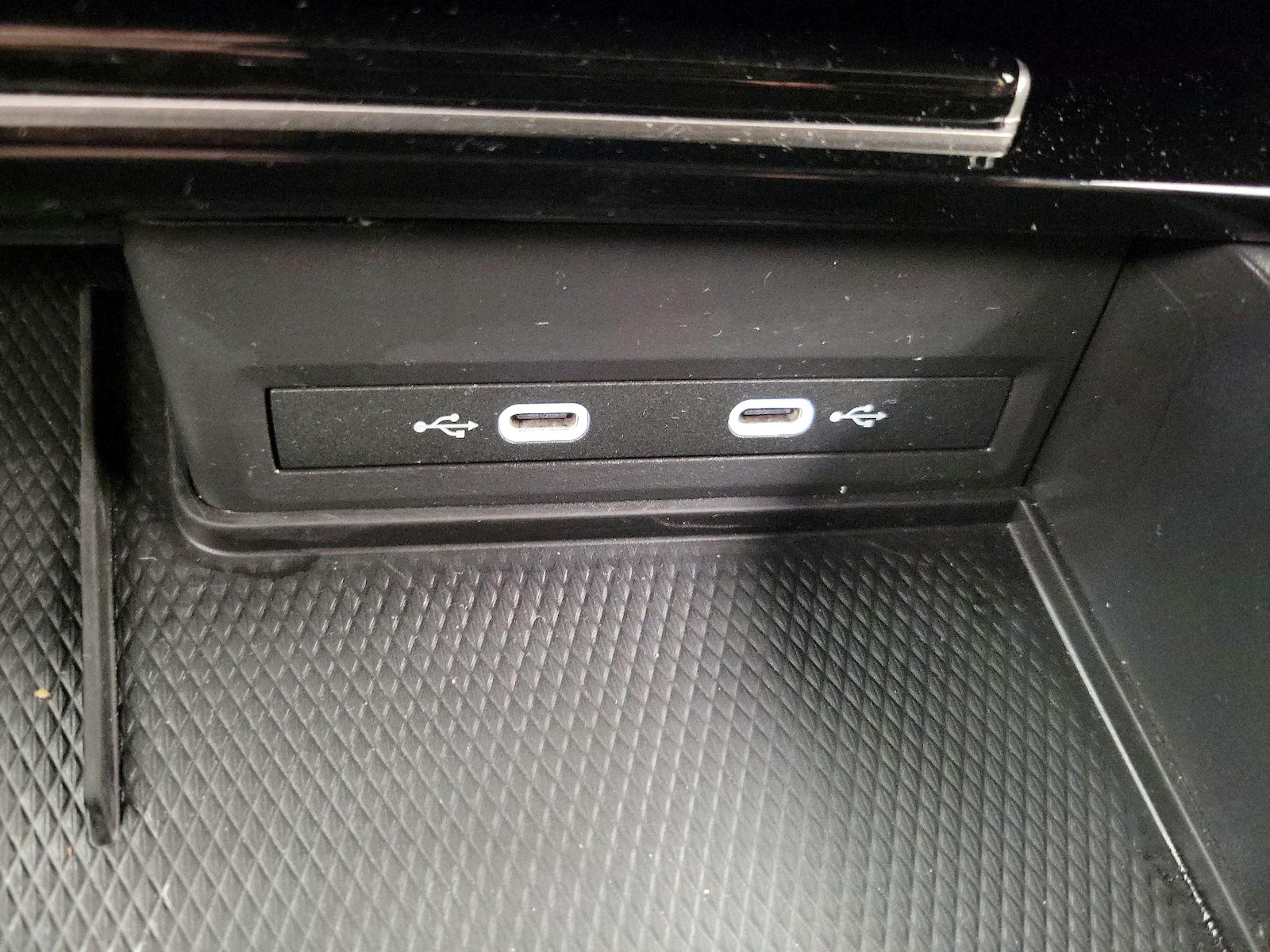 2026 Volkswagen Atlas Cross Sport SE w/Tech - Photo 19