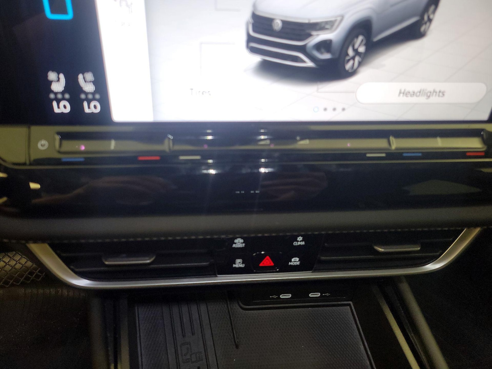 2026 Volkswagen Atlas Cross Sport SE w/Tech - Photo 16