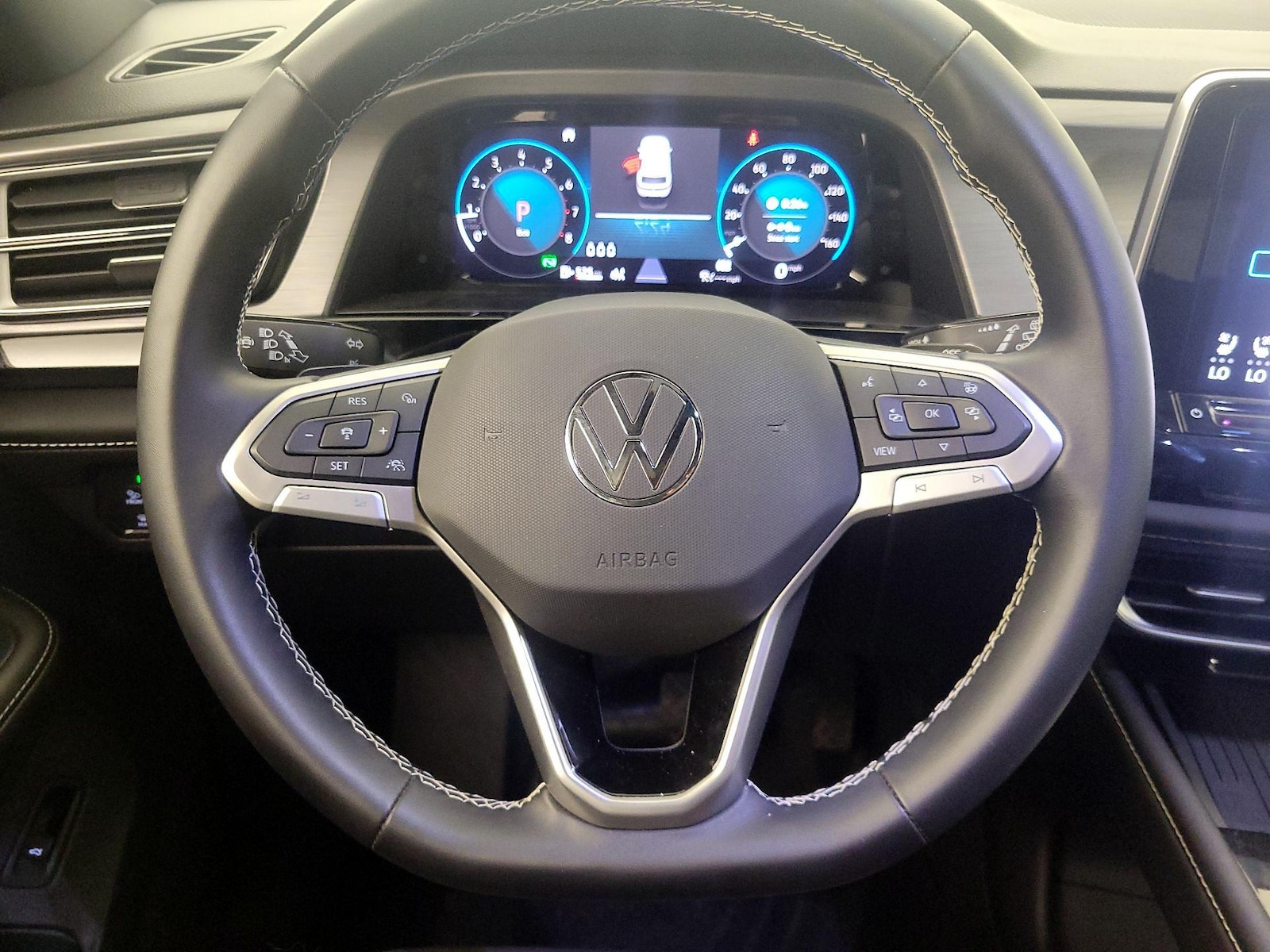 2026 Volkswagen Atlas Cross Sport SE w/Tech - Photo 9