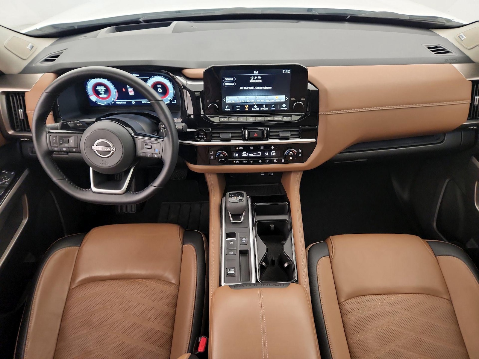 2025 Nissan Pathfinder Platinum - Photo 8