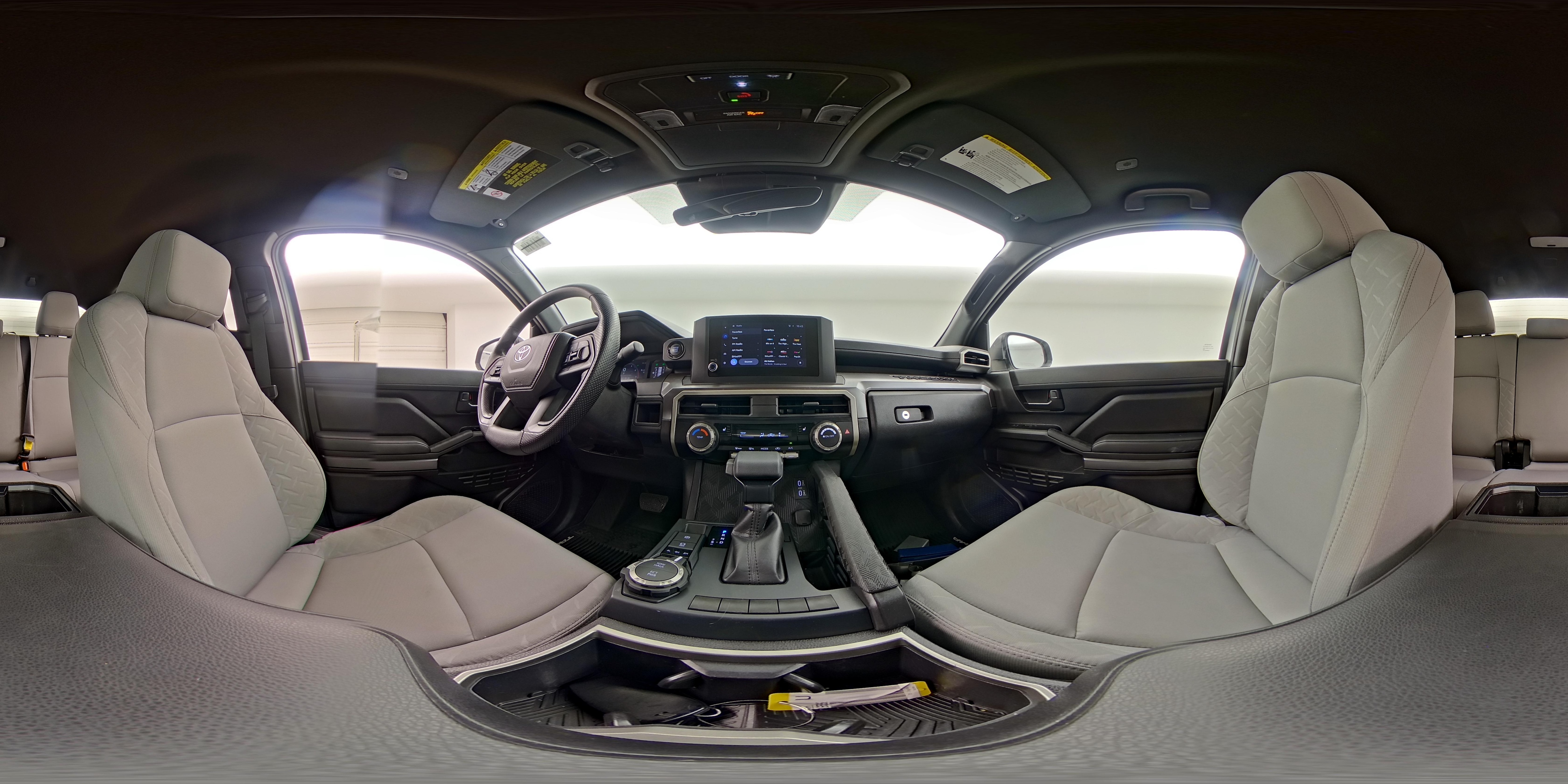 2025 Toyota Tacoma SR5 - Photo 24