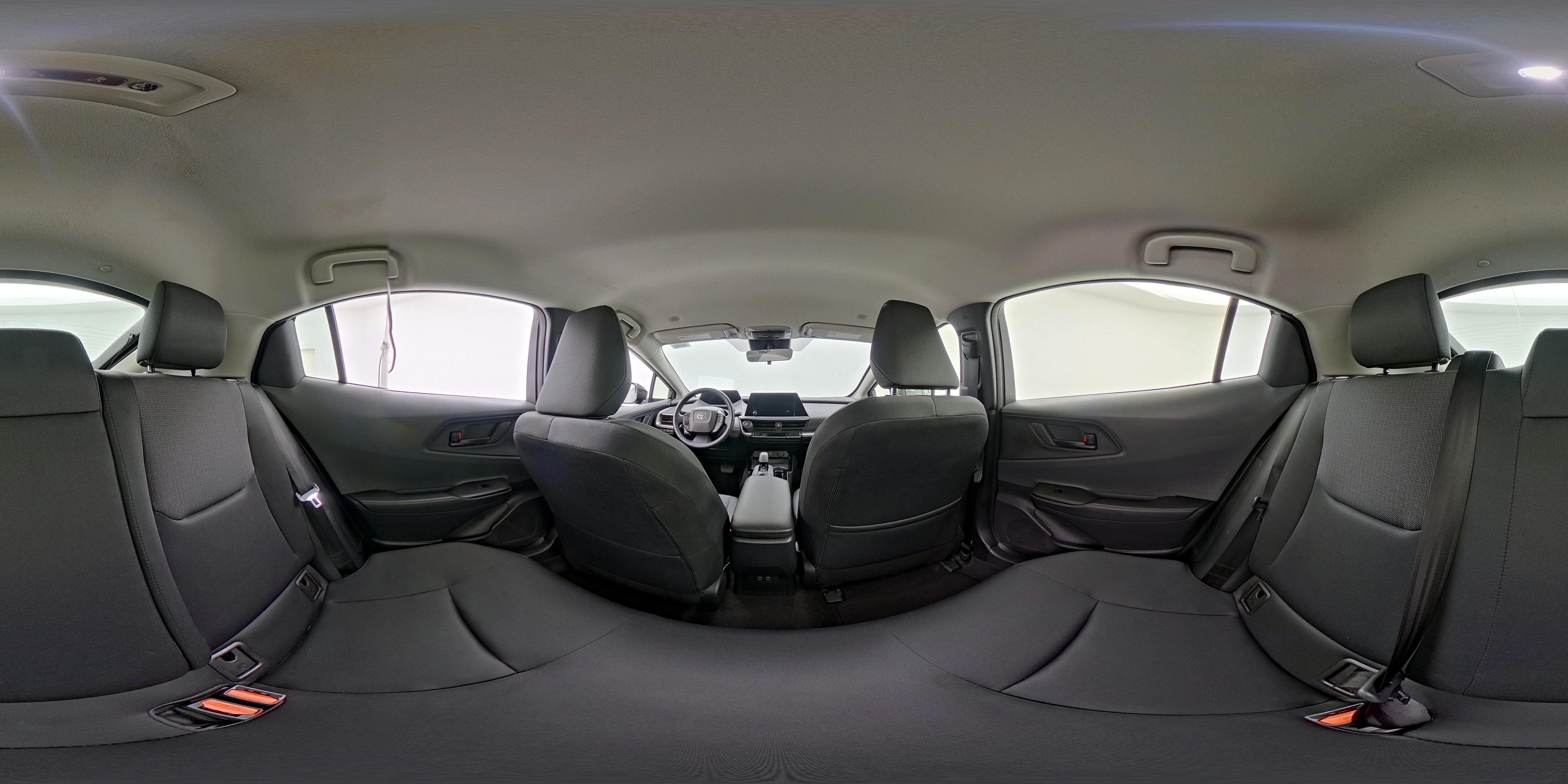 2026 Toyota Prius LE - Photo 25