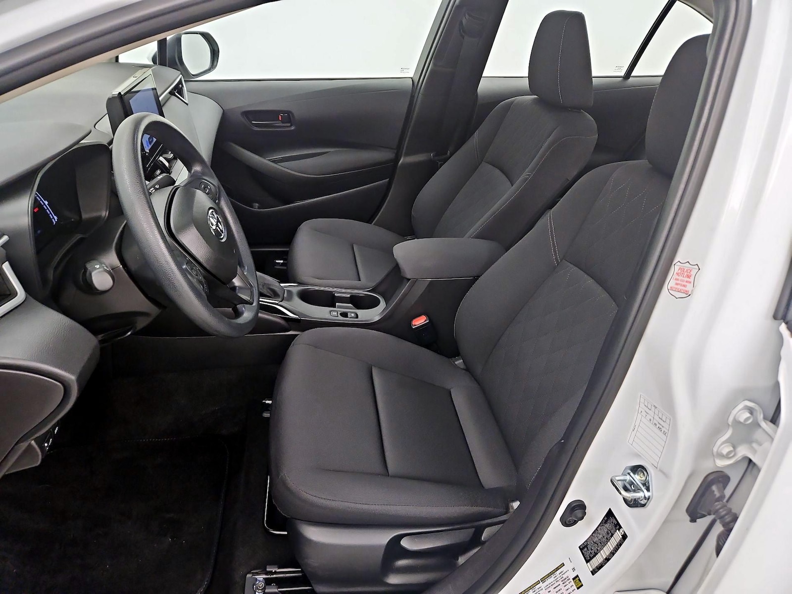 2026 Toyota Corolla LE - Photo 12