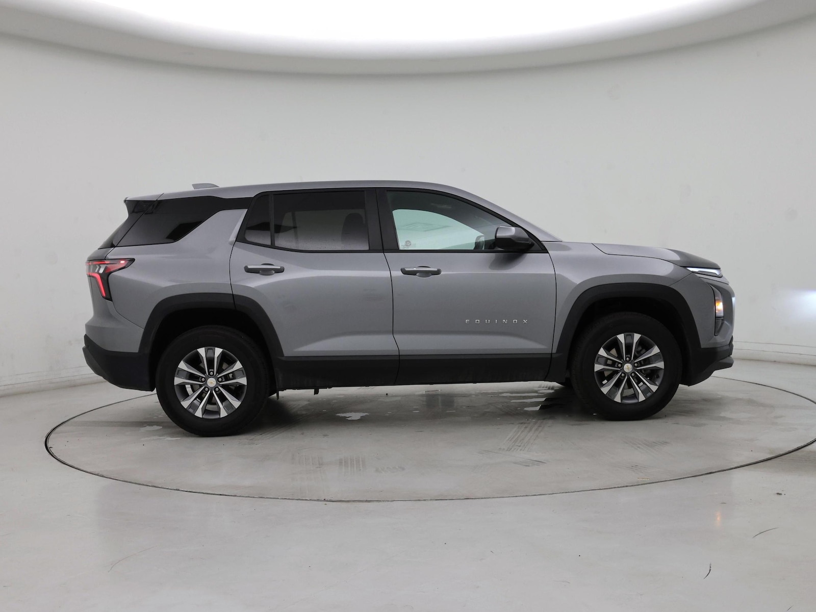 2026 Chevrolet Equinox LT - Photo 8
