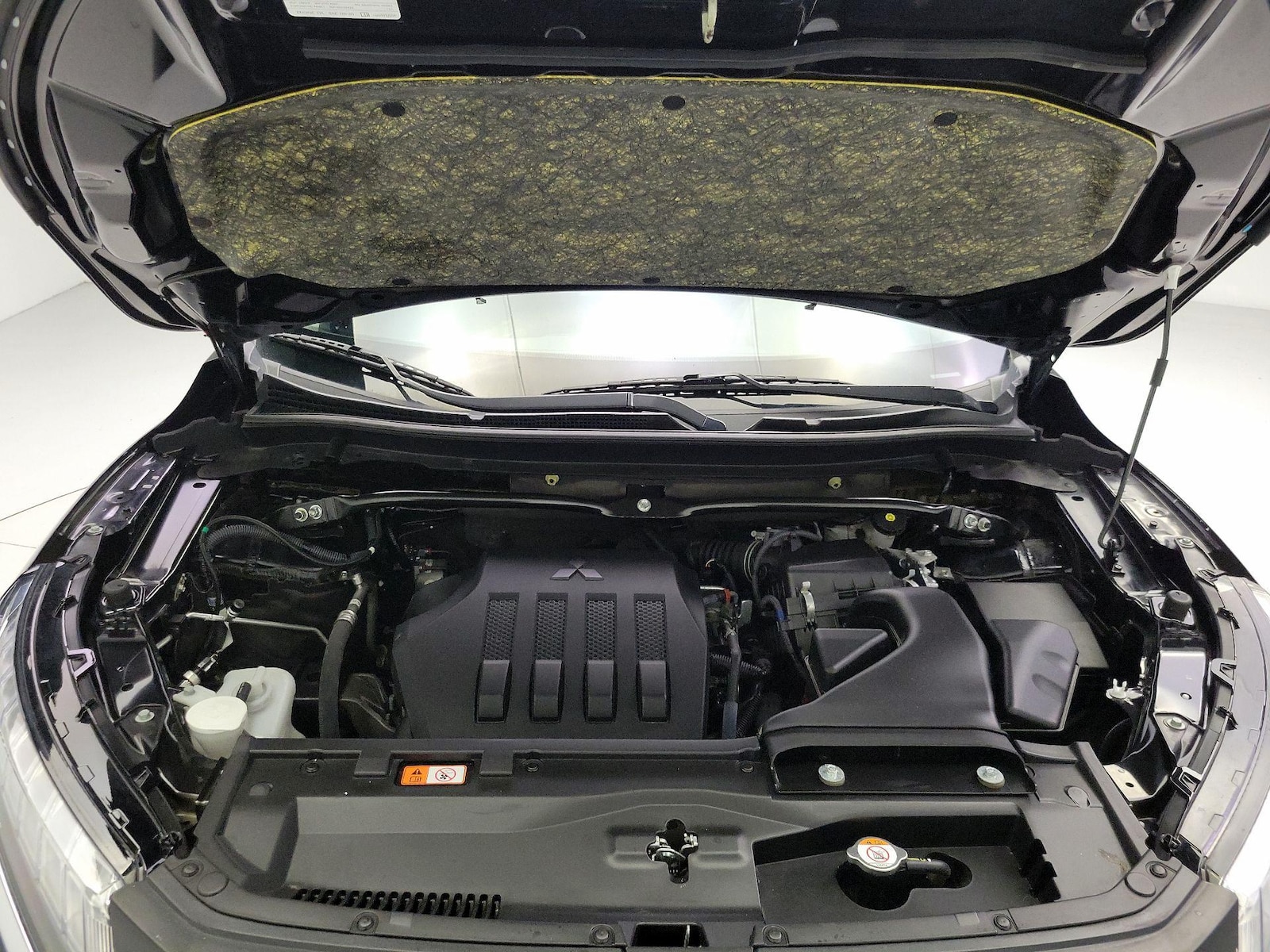 2025 Mitsubishi Eclipse Cross SE - Photo 23