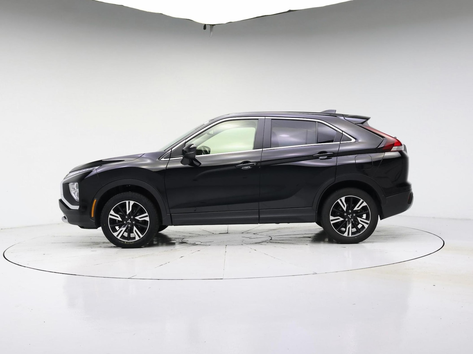 2025 Mitsubishi Eclipse Cross SE - Photo 8