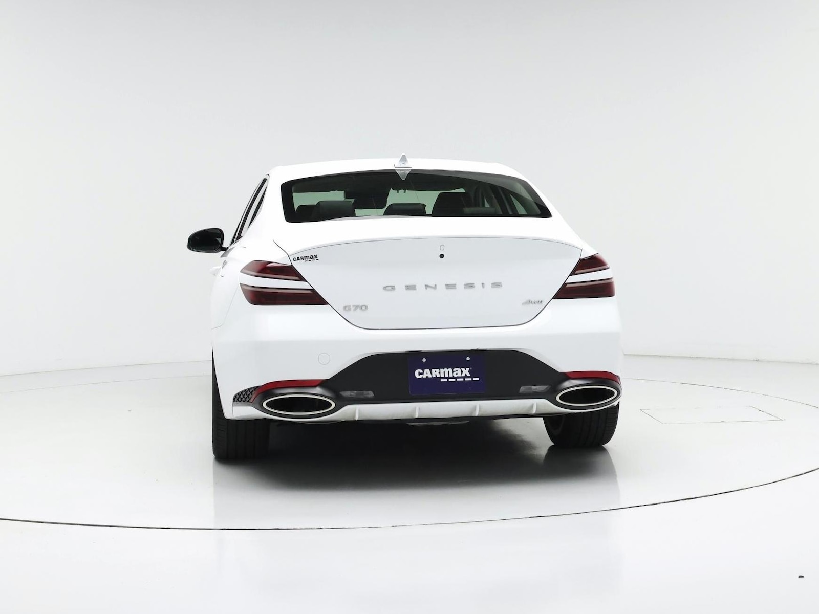 2025 GENESIS G70 Standard - Photo 7