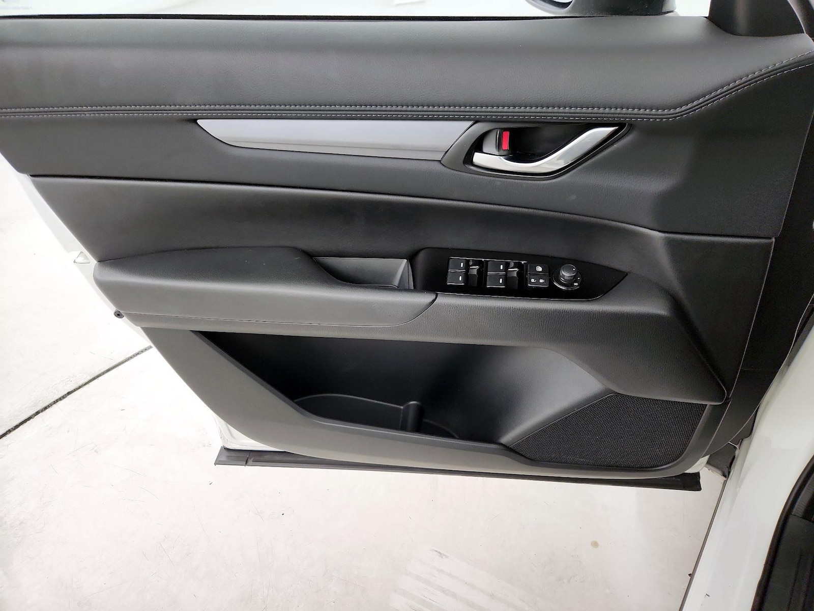 2025 Mazda CX-5 S Preferred package - Photo 13