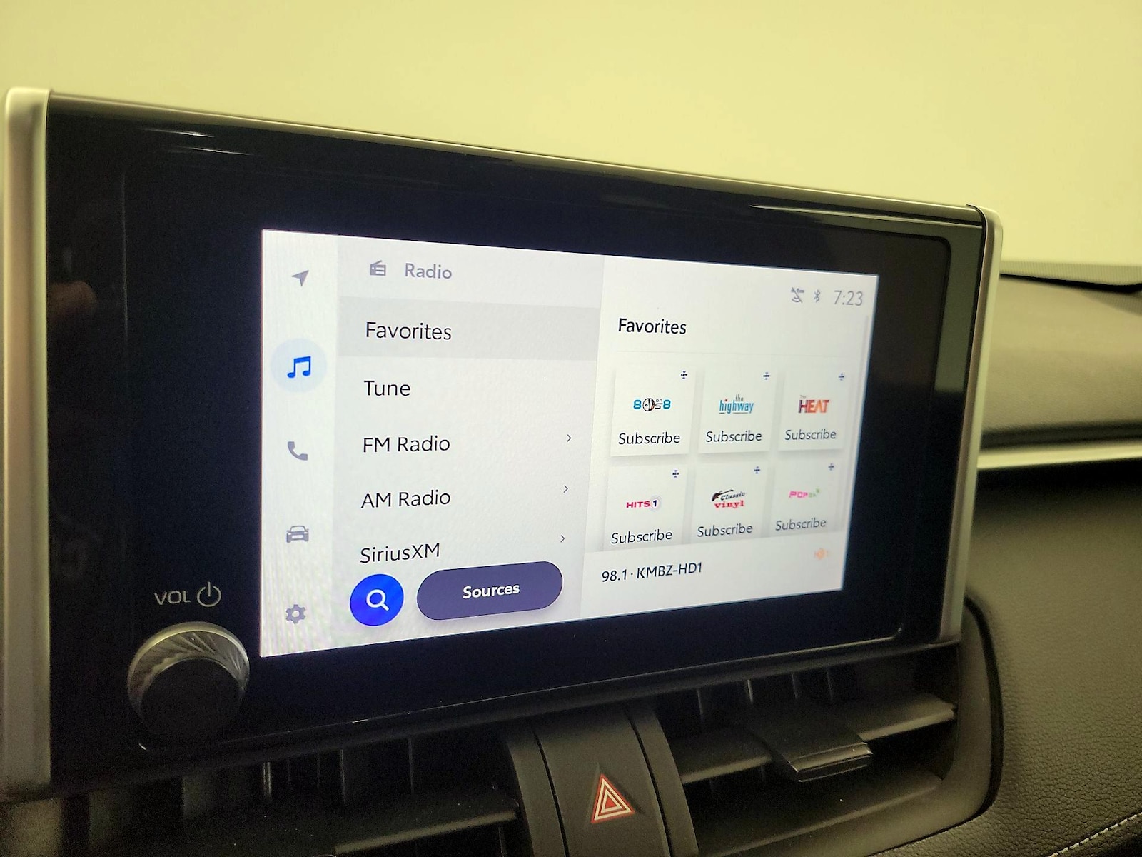 2025 Toyota RAV4 LE - Photo 16