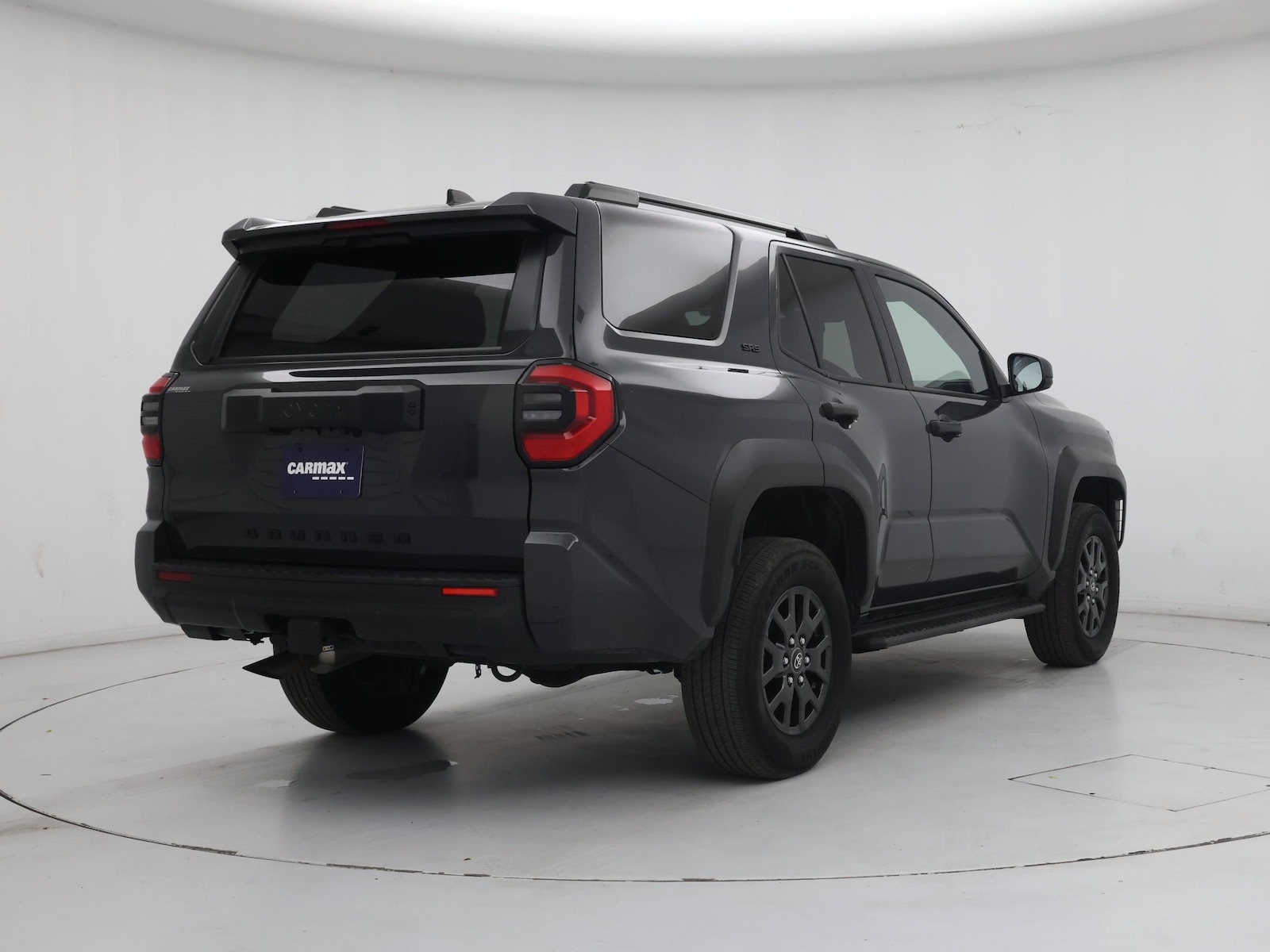 2025 Toyota 4Runner SR5 - Photo 9