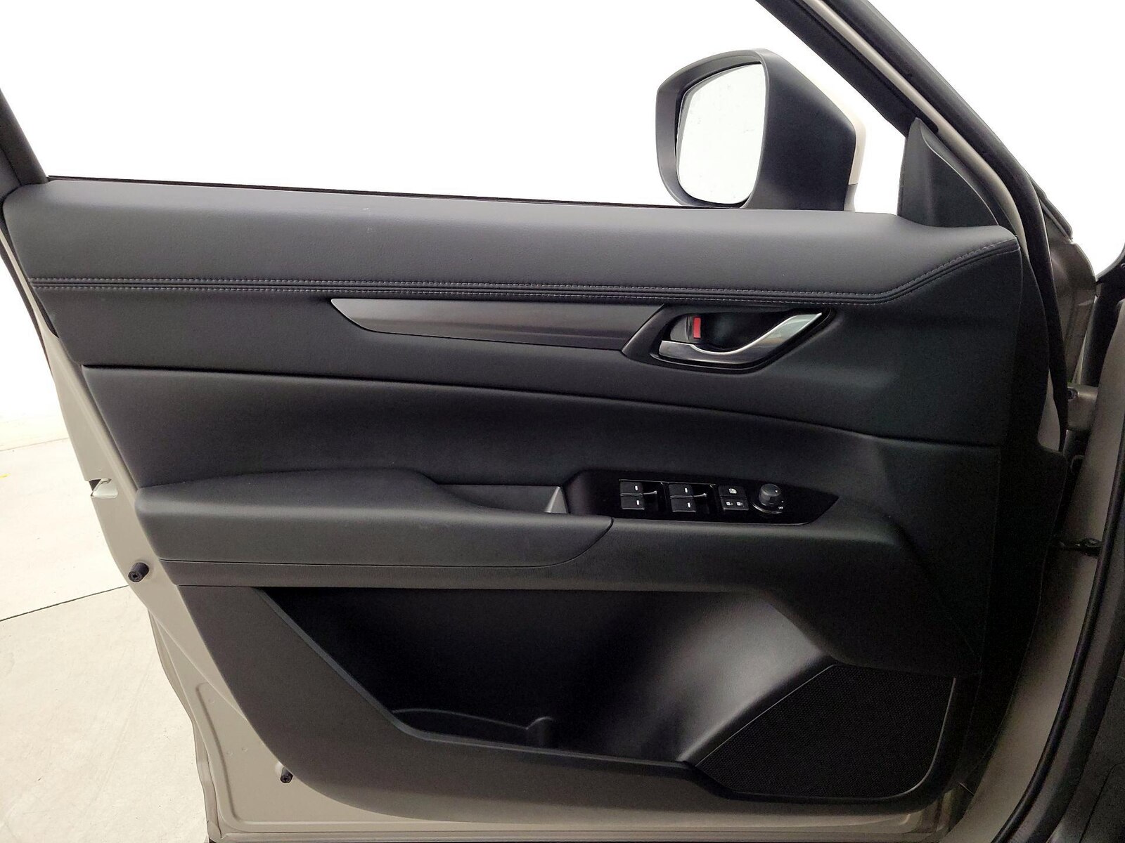 2025 Mazda CX-5 S Preferred package - Photo 13