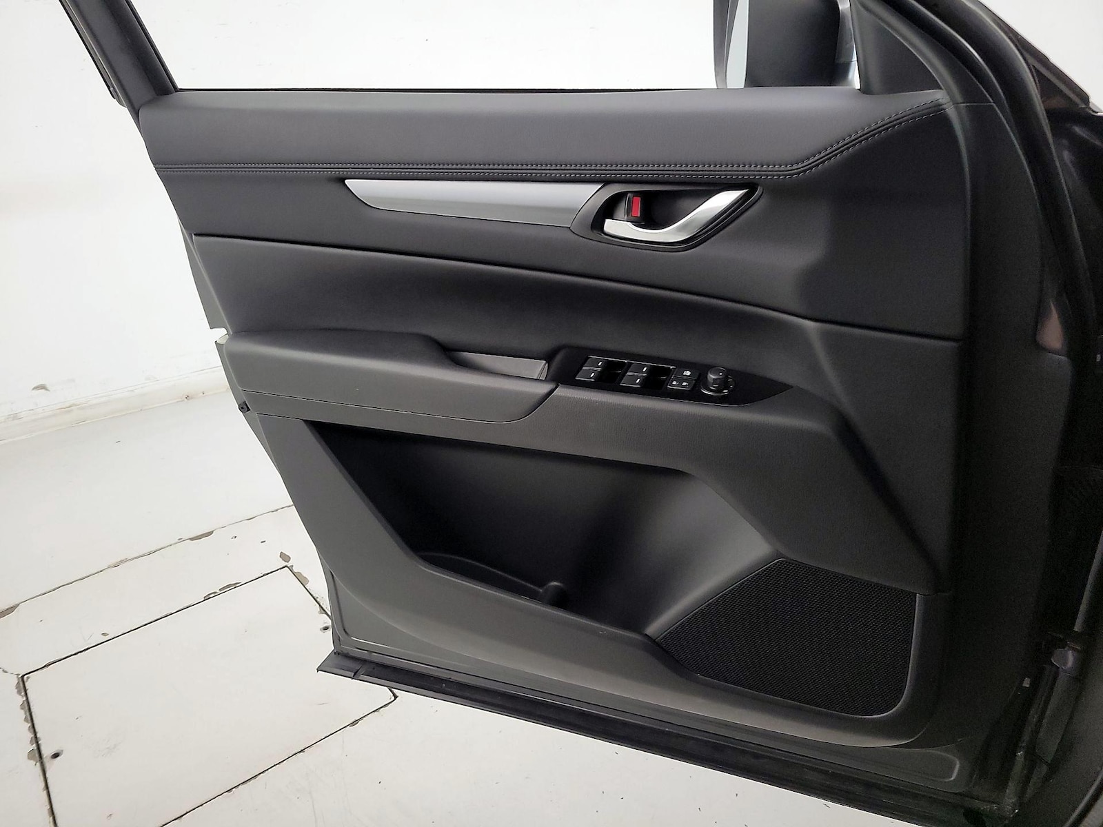 2025 Mazda CX-5 S Preferred package - Photo 13
