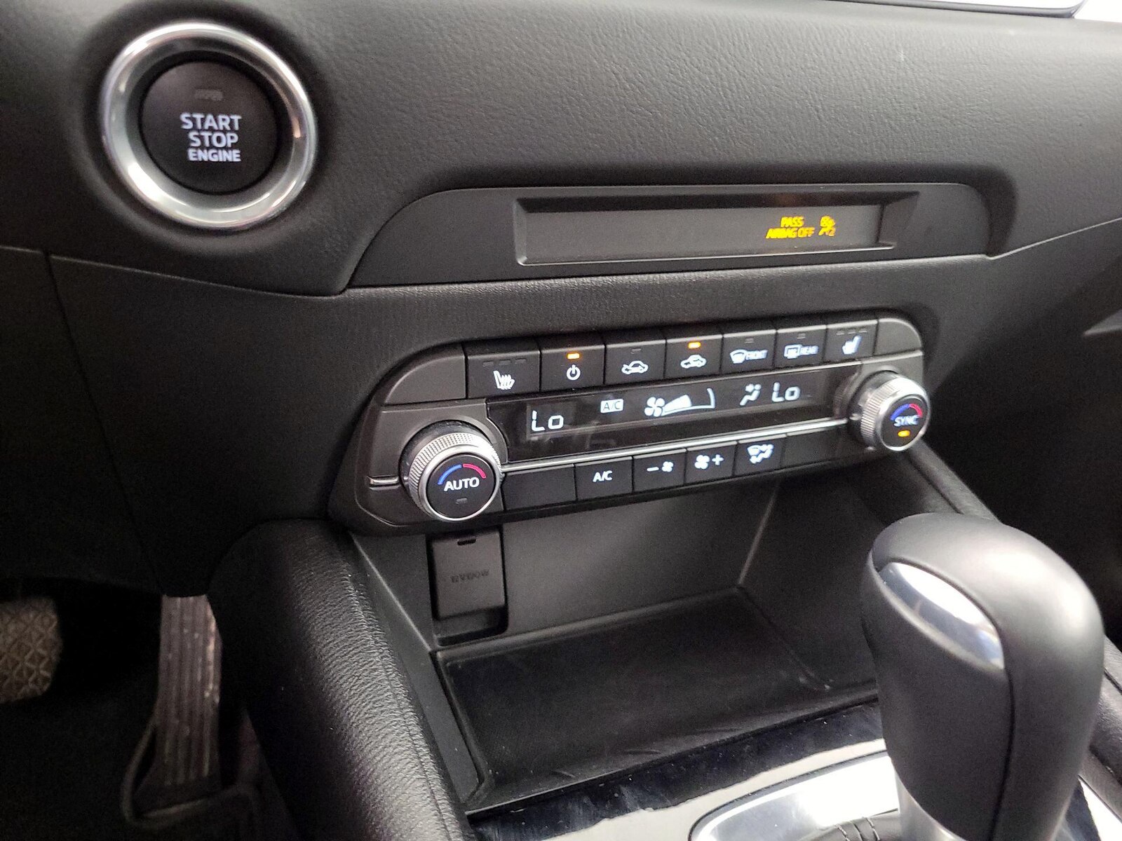 2025 Mazda CX-5 S Preferred package - Photo 17