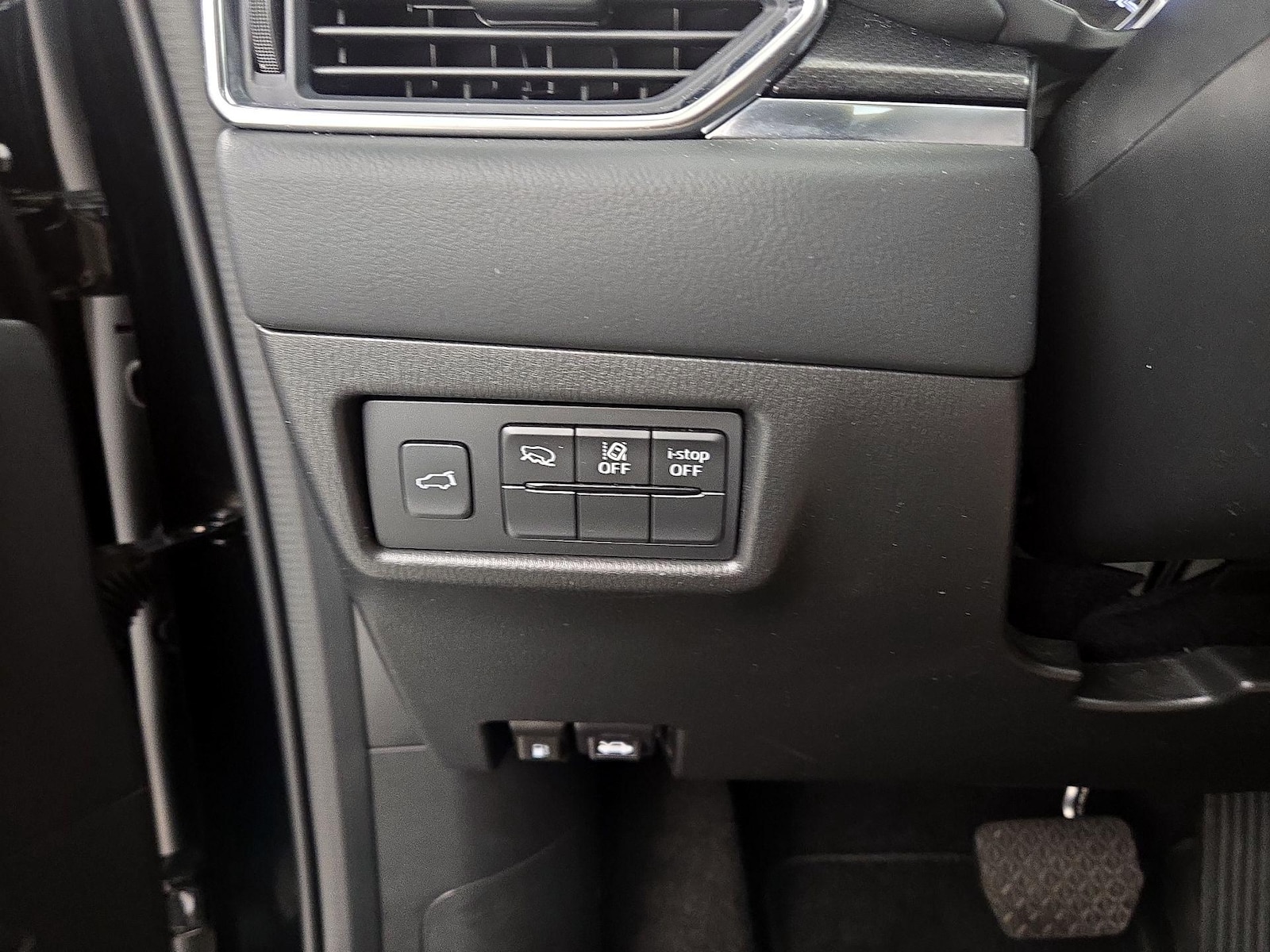 2025 Mazda CX-5 S Preferred package - Photo 14