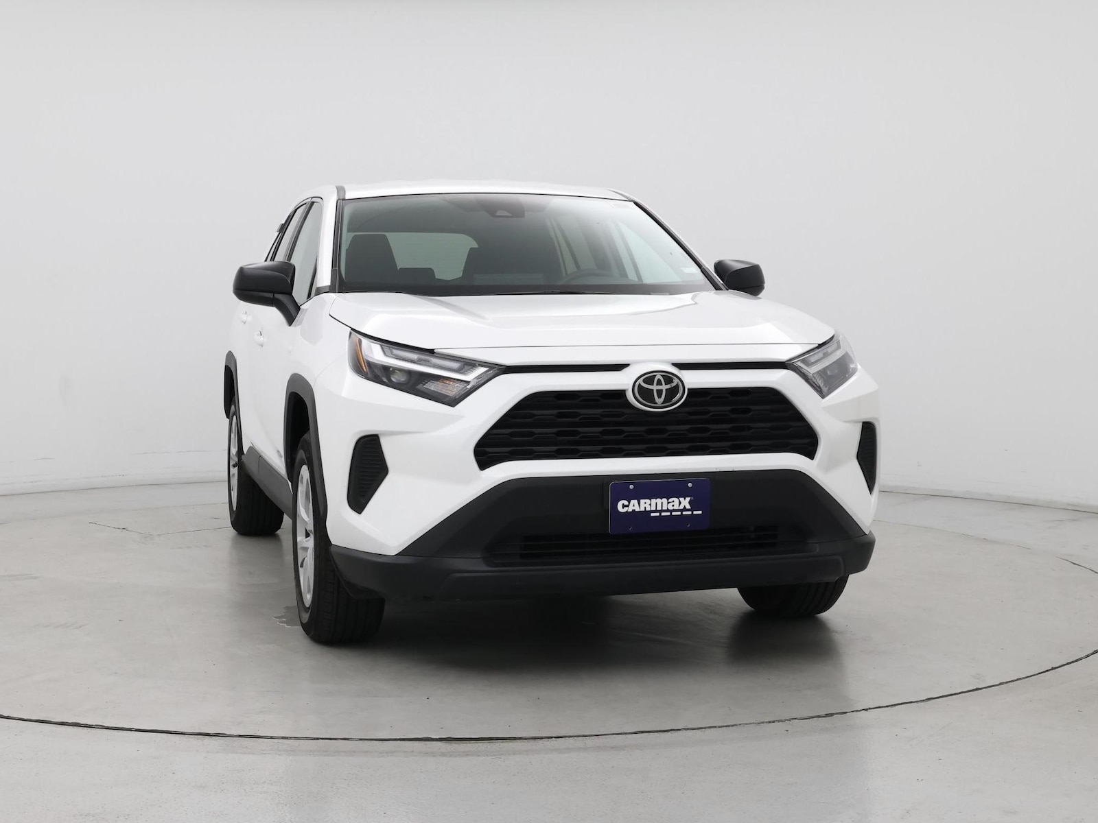 2025 Toyota RAV4 LE - Photo 6