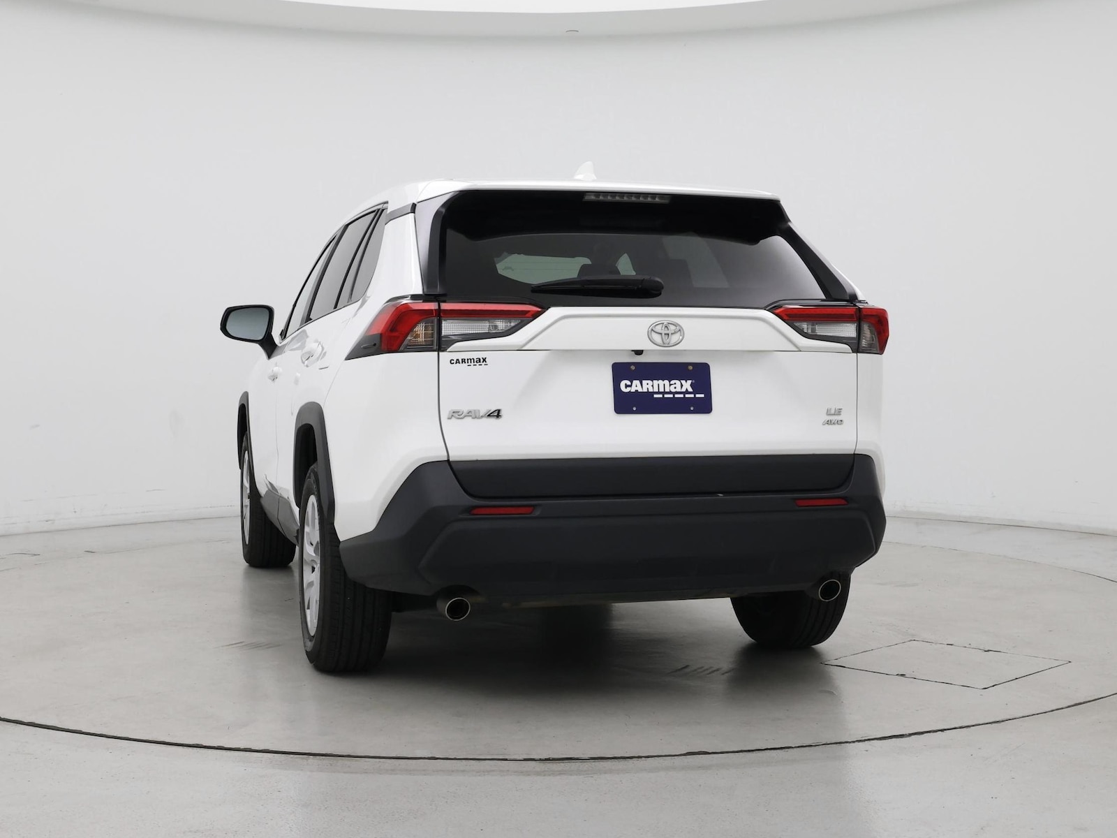 2025 Toyota RAV4 LE - Photo 7