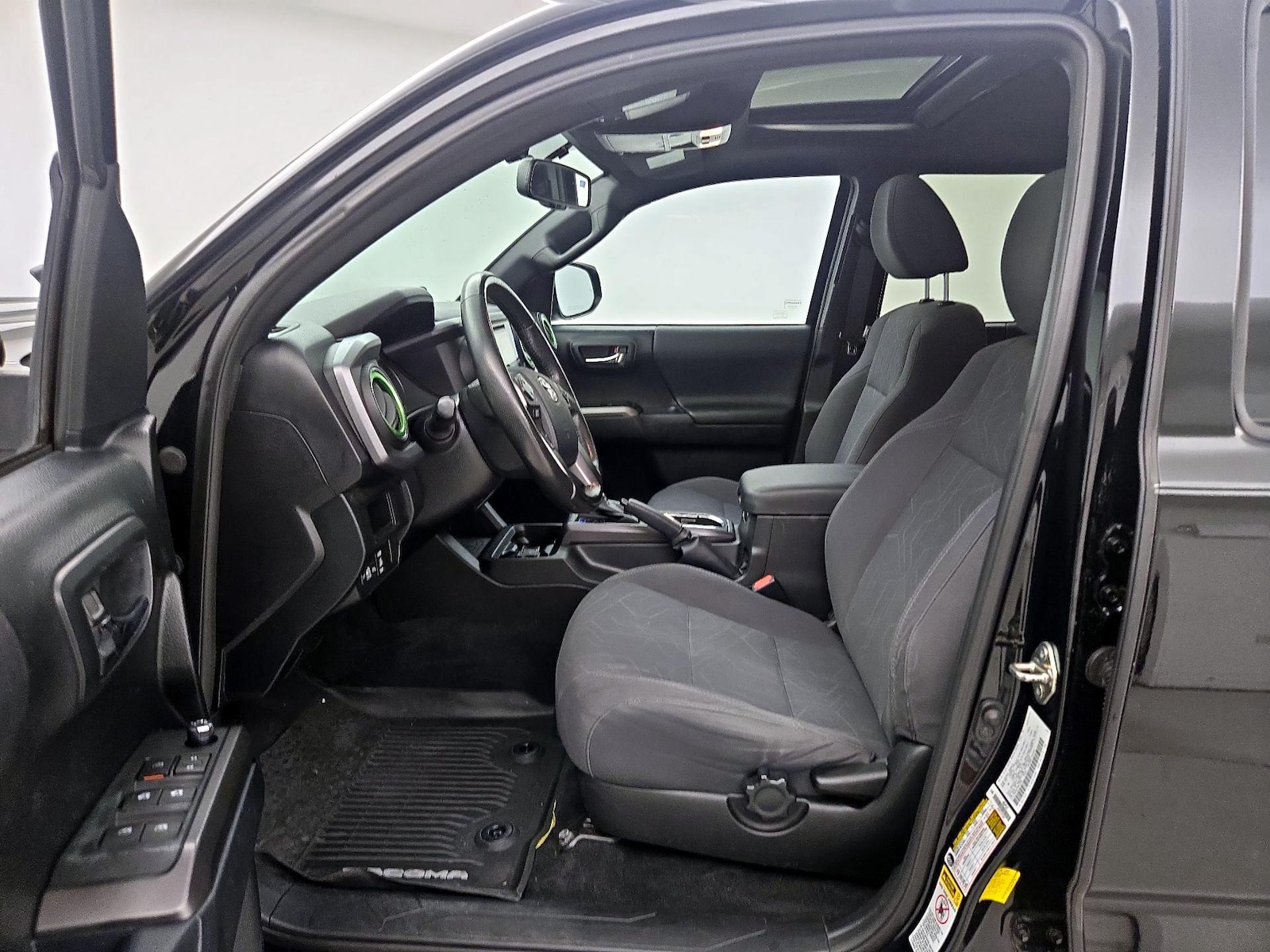 2016 Toyota Tacoma TRD Sport - Photo 12