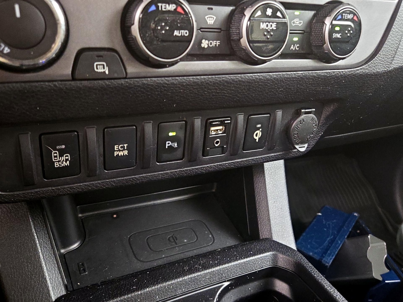 2016 Toyota Tacoma TRD Sport - Photo 20