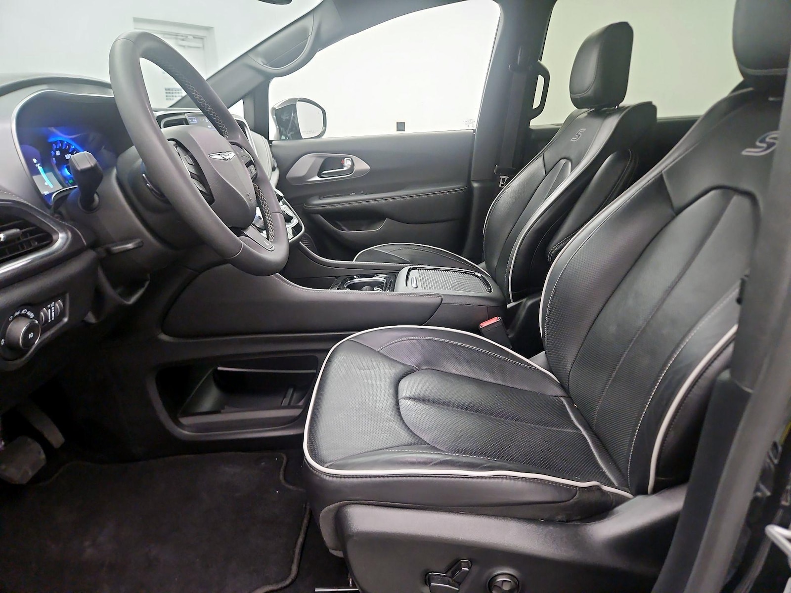 Photo 12