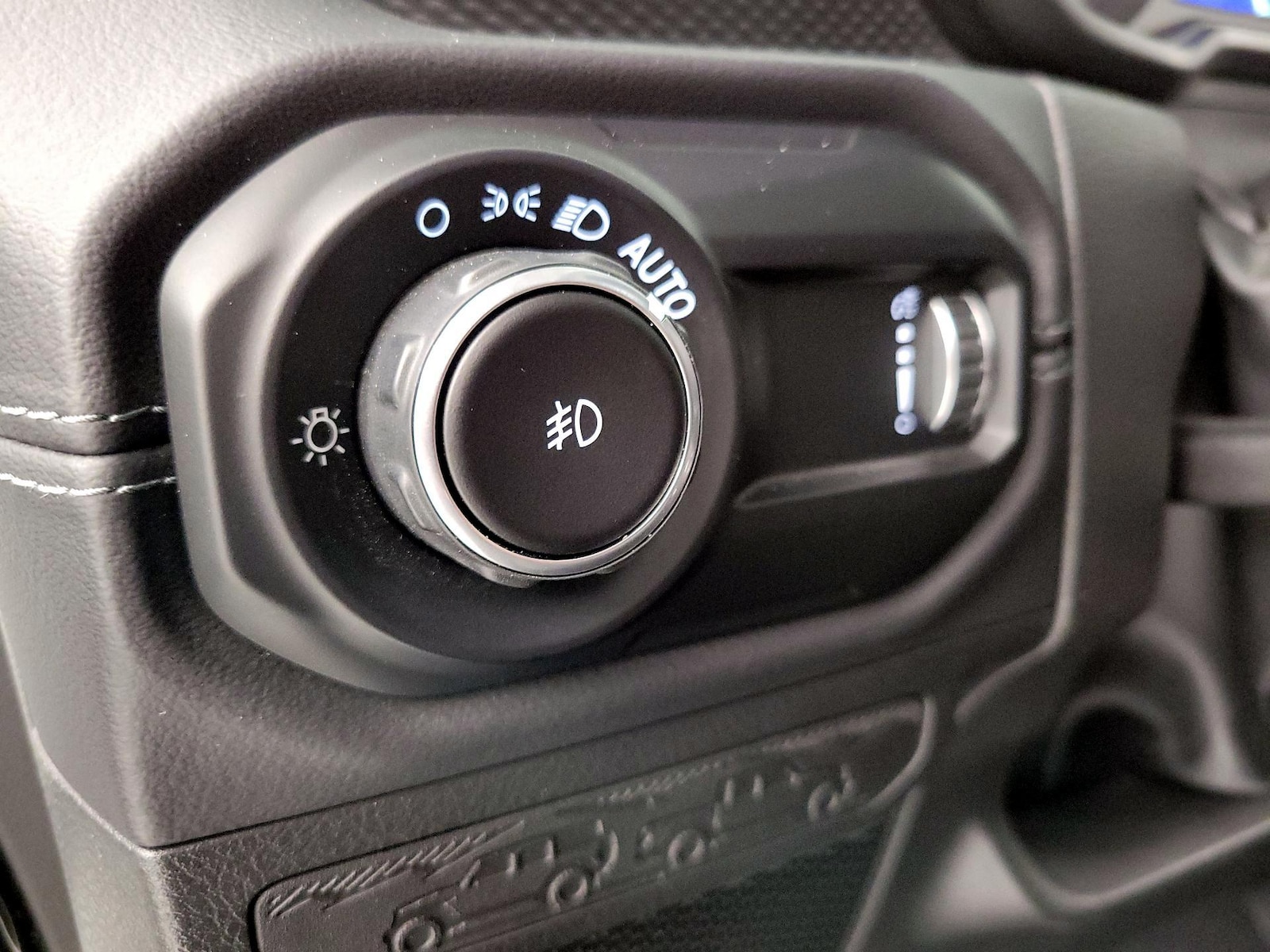 2025 Jeep Wrangler 4-Door Rubicon - Photo 14