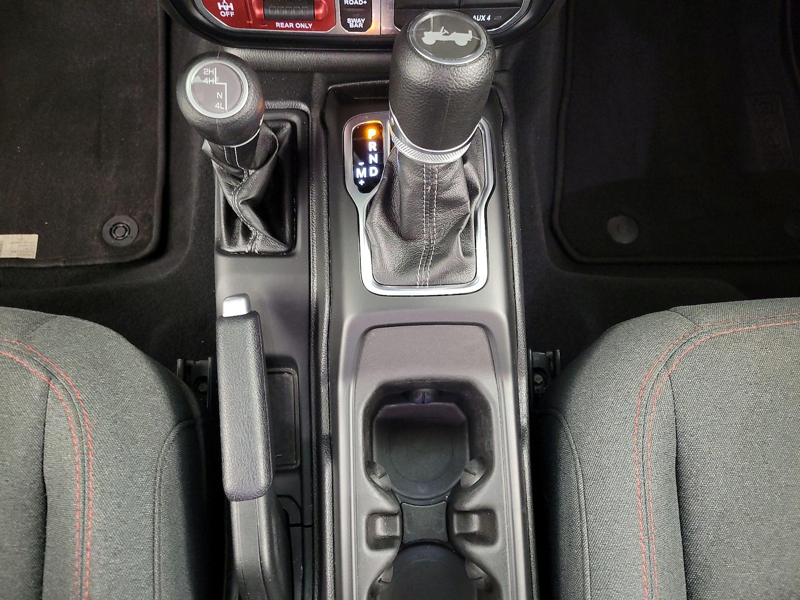 2025 Jeep Wrangler 4-Door Rubicon - Photo 18