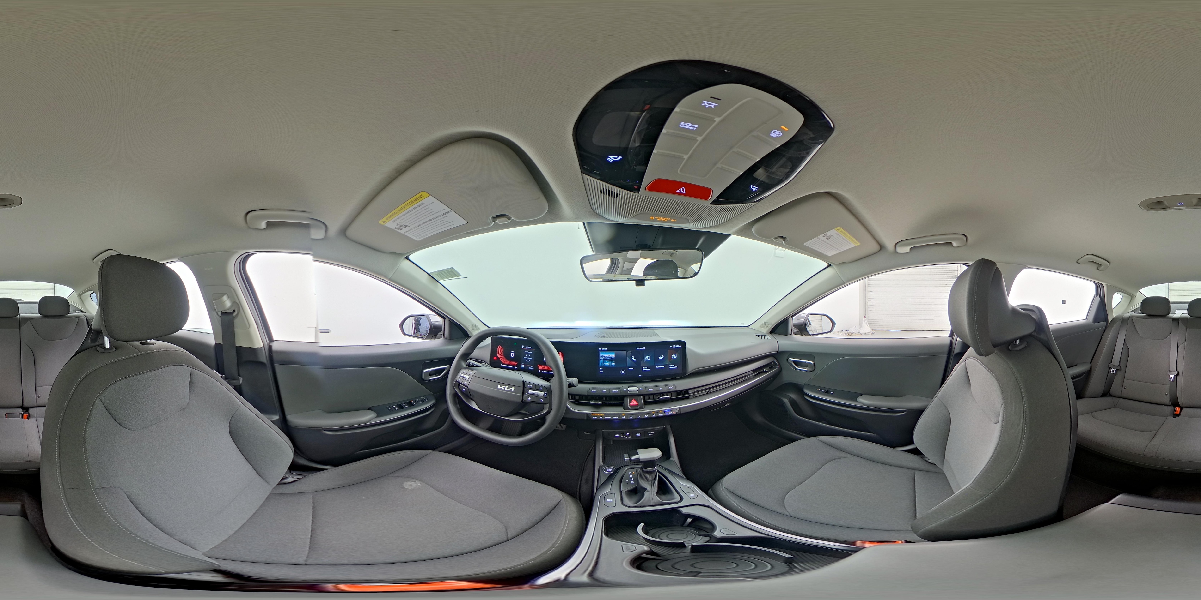 2025 Kia K4 LXS - Photo 24