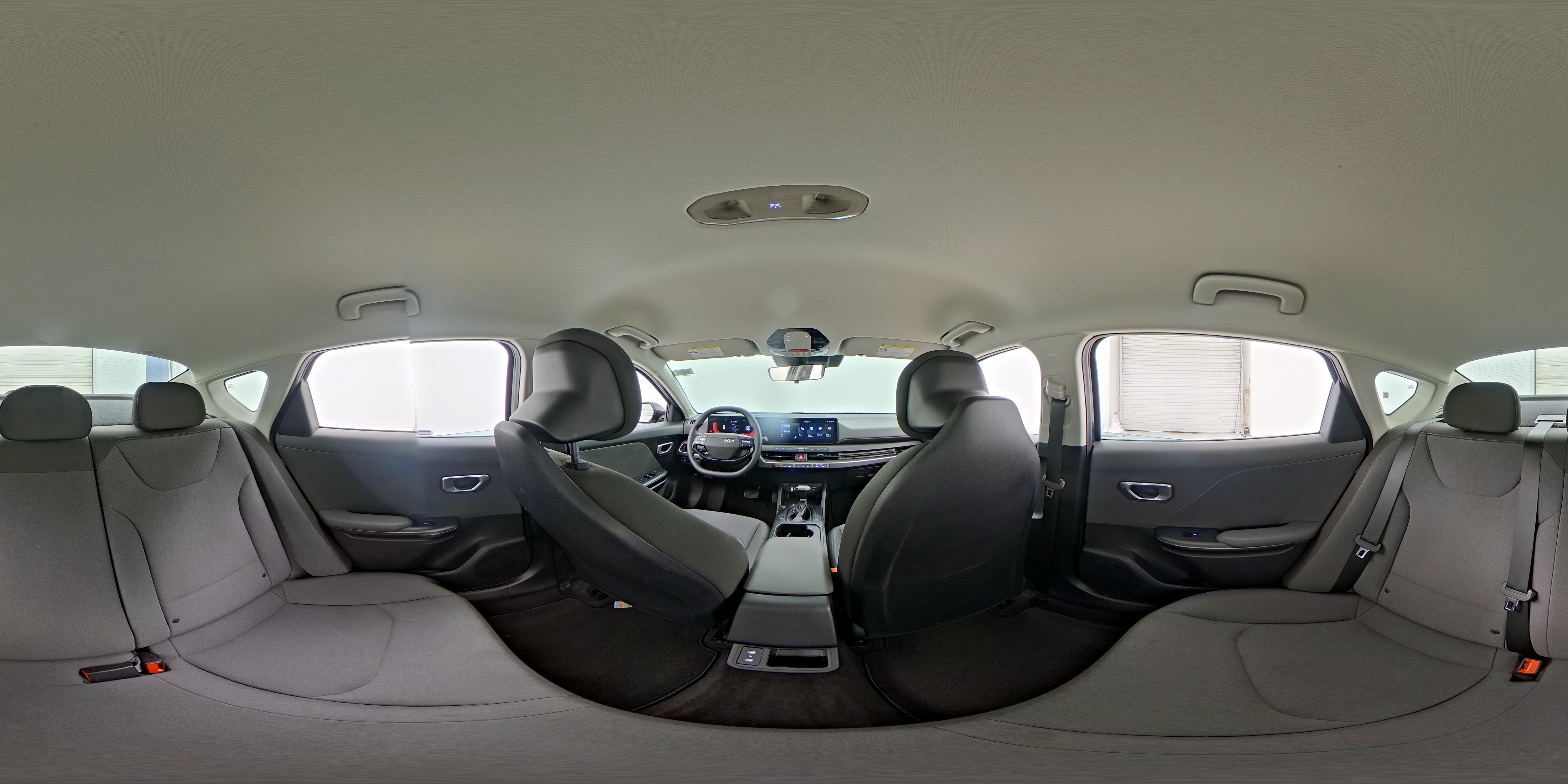 2025 Kia K4 LXS - Photo 25