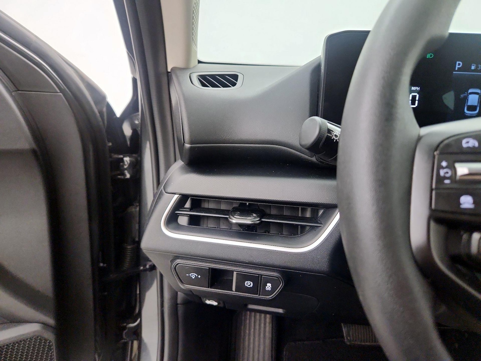2025 Kia K4 LXS - Photo 14