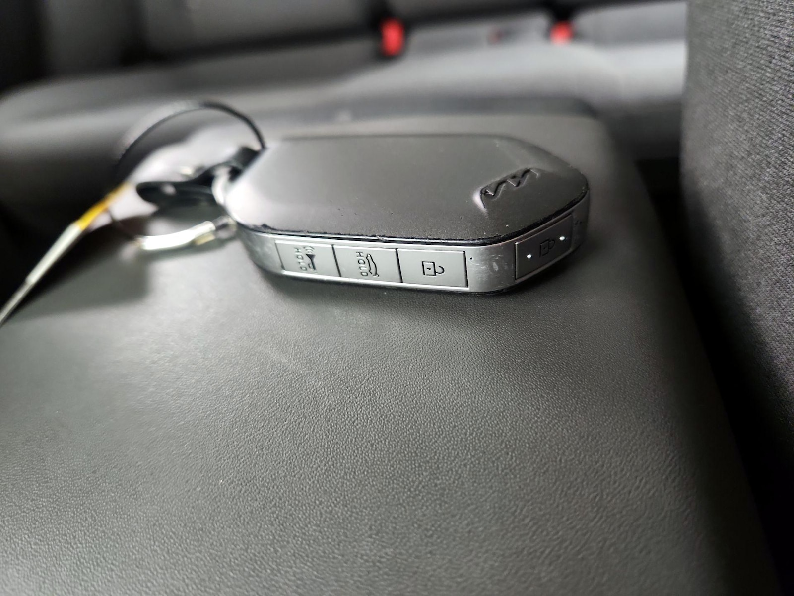2025 Kia K4 LXS - Photo 23